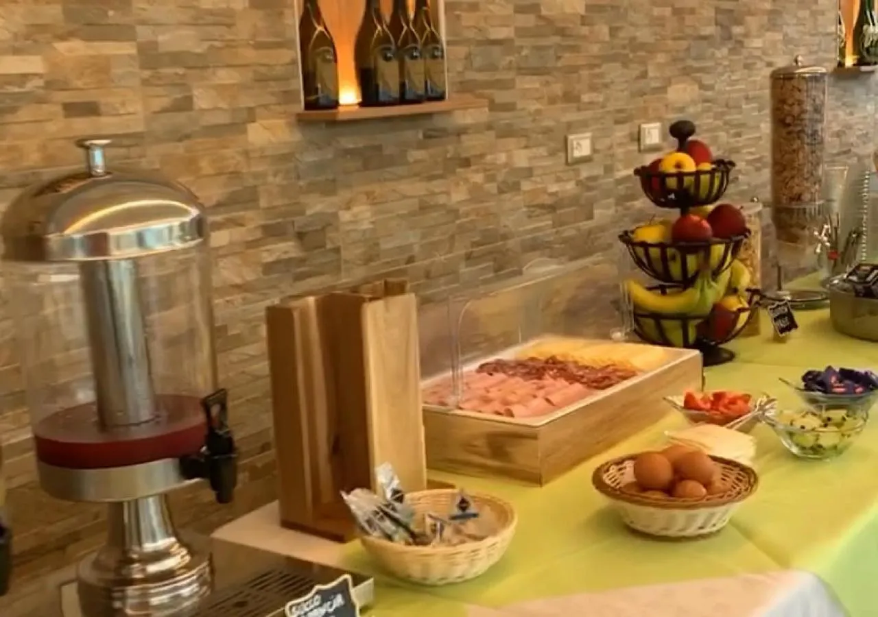 Breakfast in Villa Corte Degli Dei