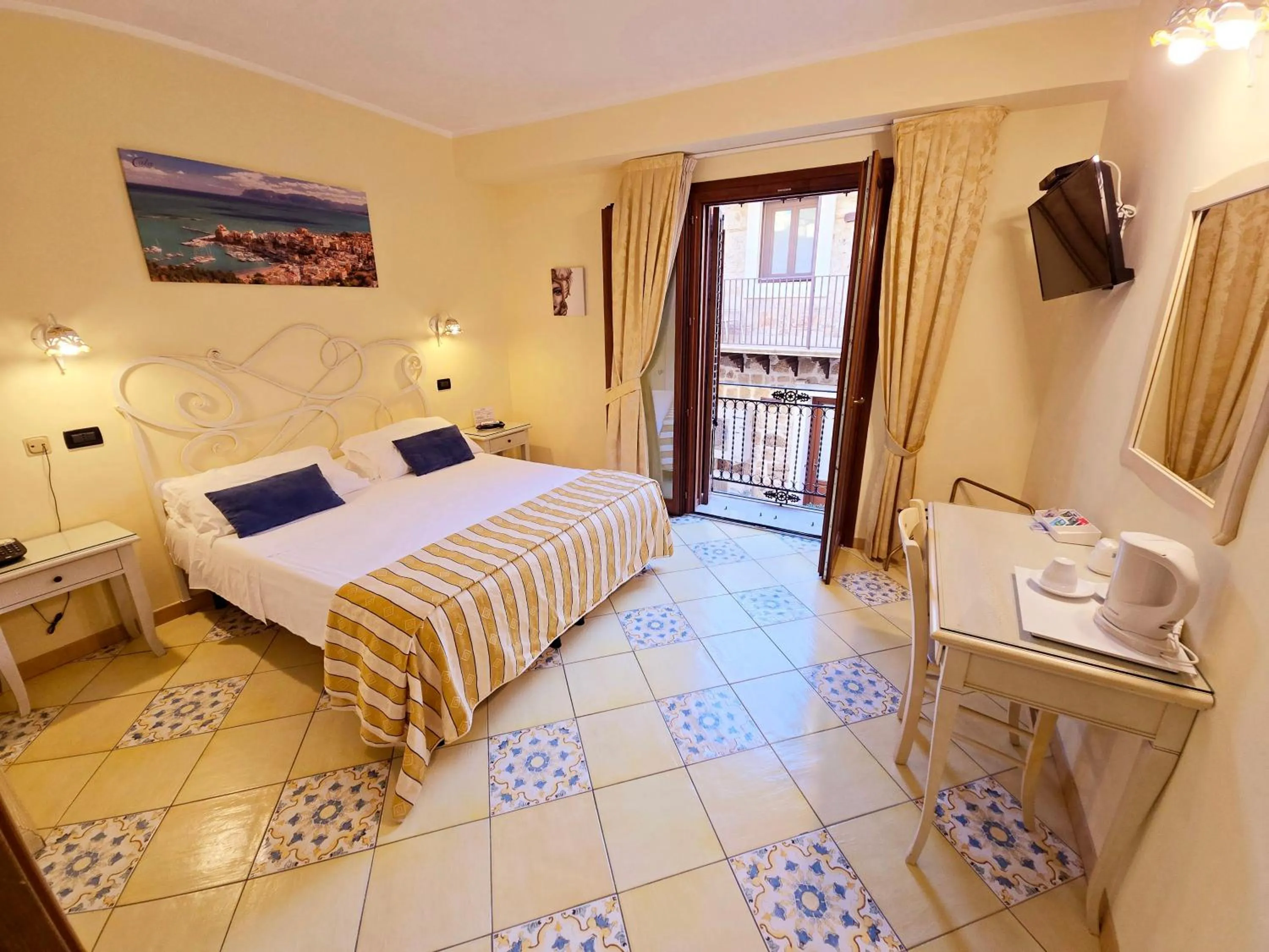 Photo of the whole room, Bed in Hotel Cala Marina