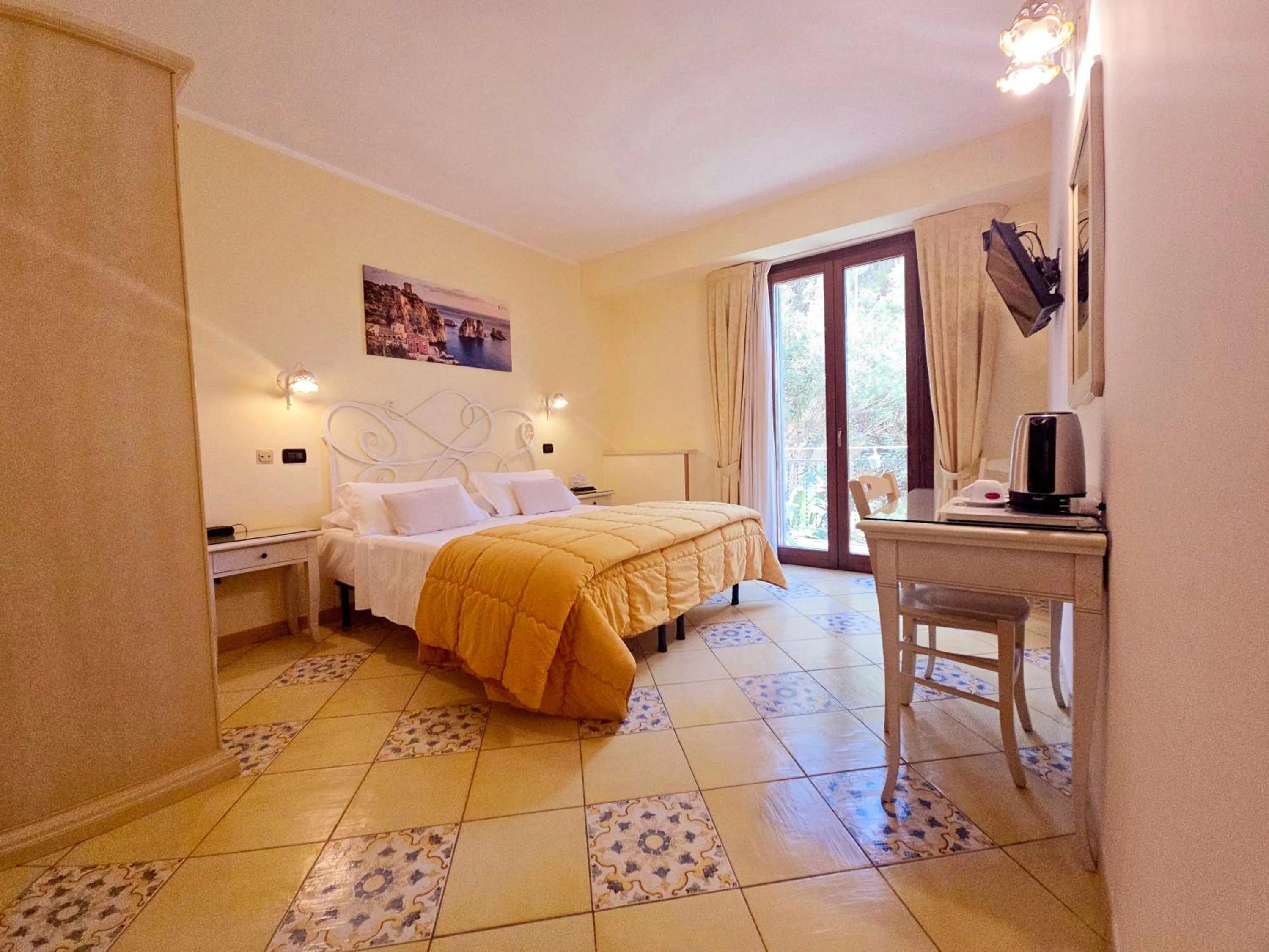 Bed in Hotel Cala Marina