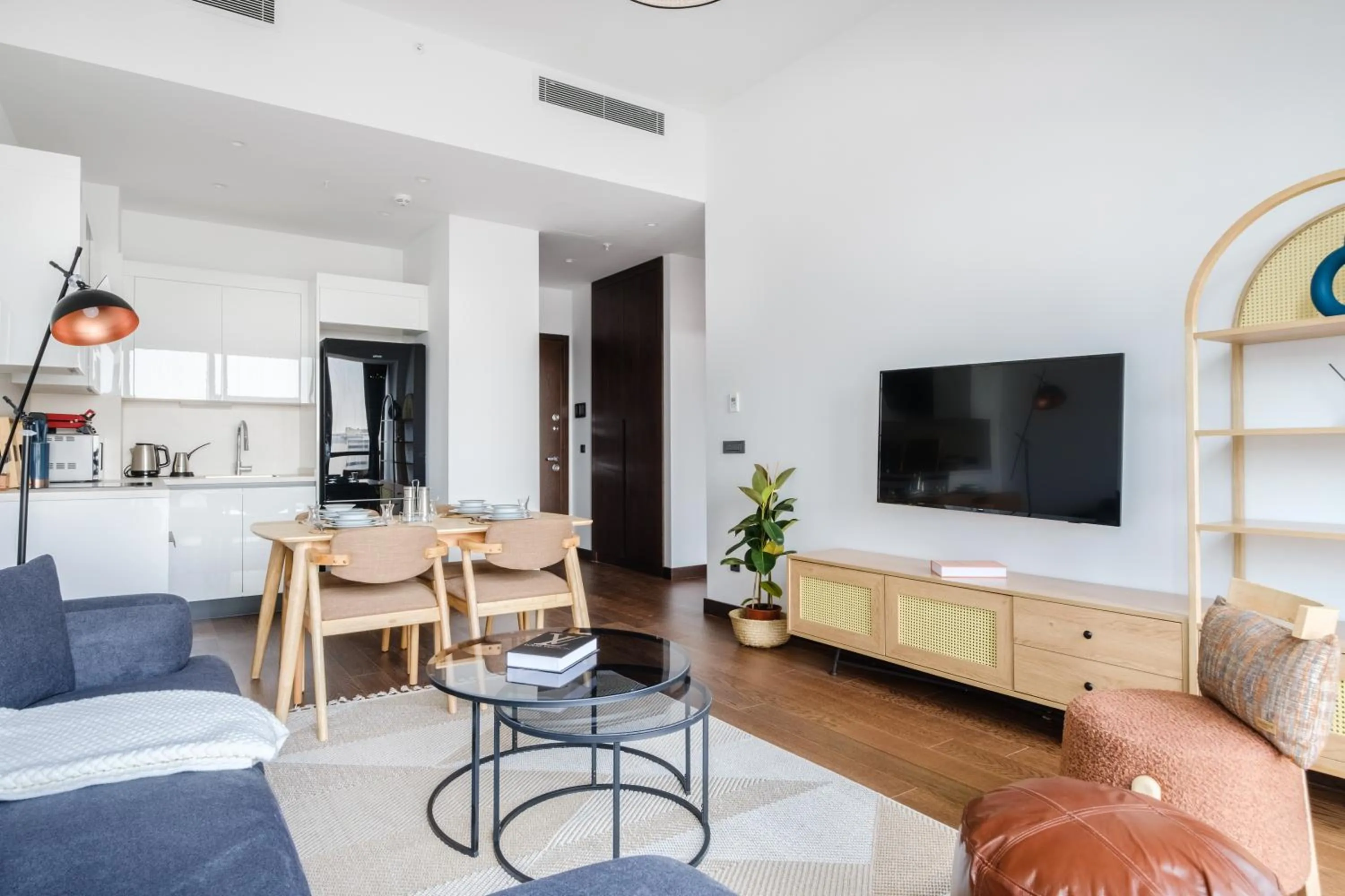 TV and multimedia in Roya Nova Residence by NewInn