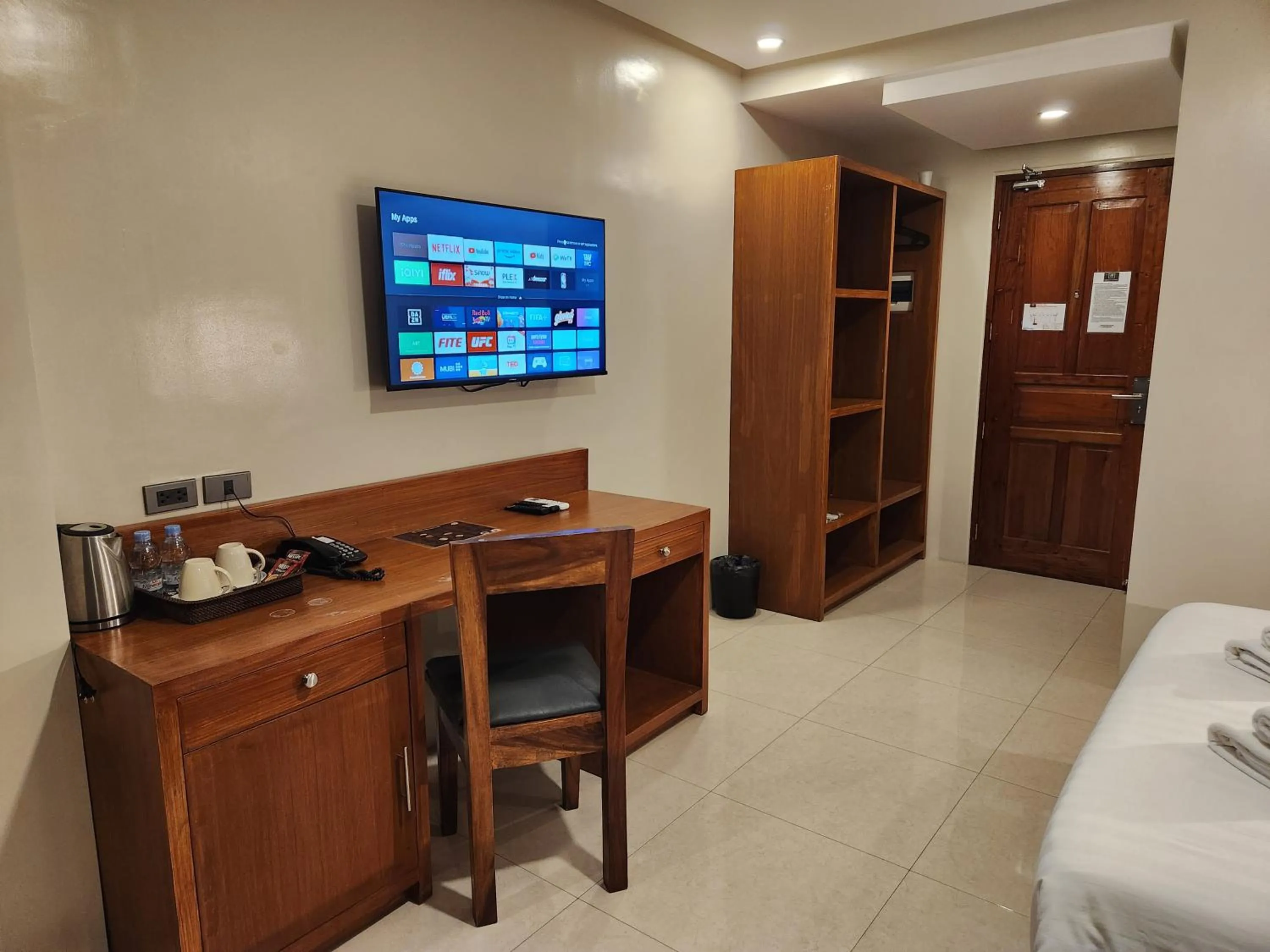 TV and multimedia, Bed in Hotel Herencia 625