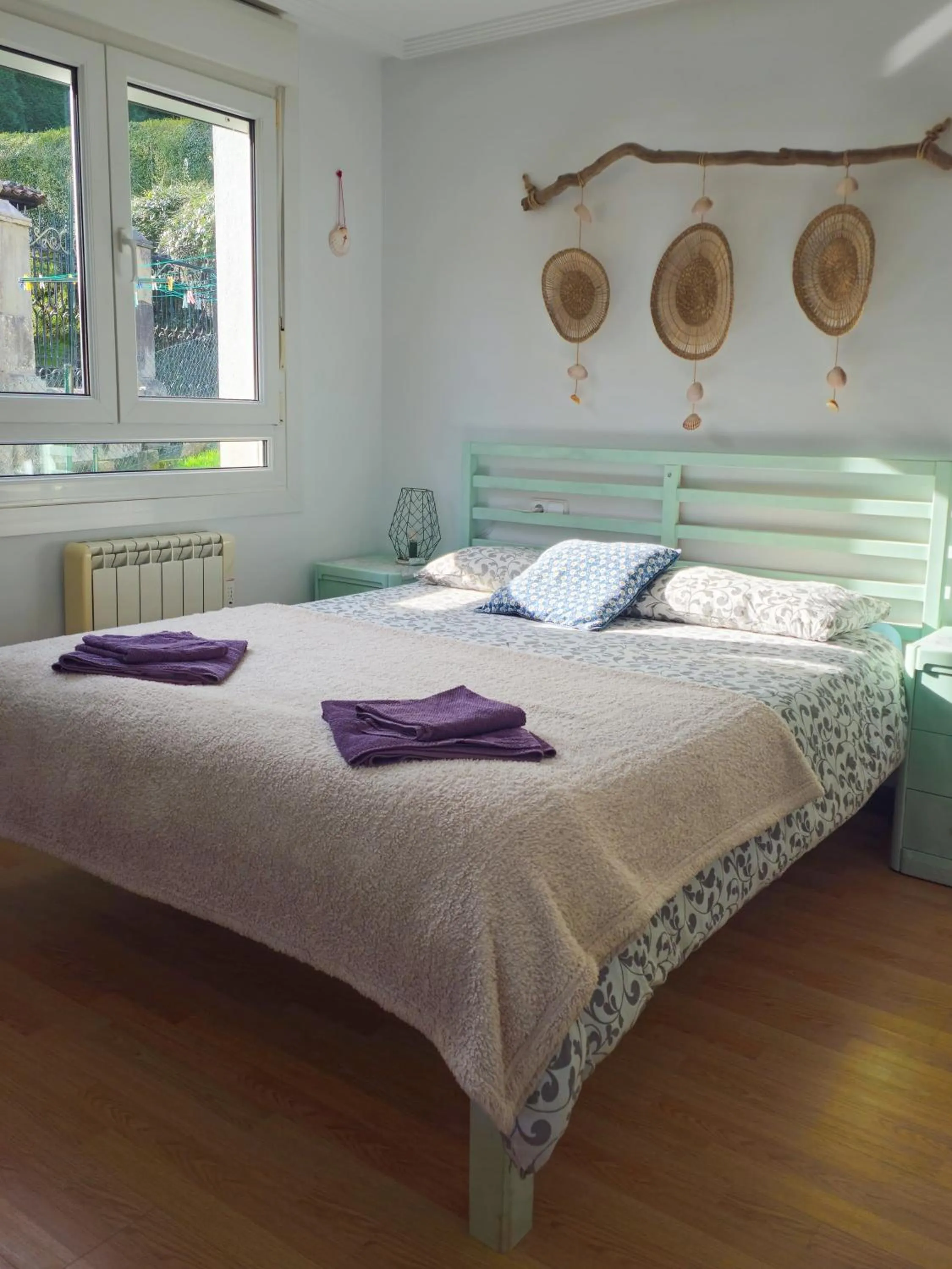 Bedroom, Bed in El Gato Gordo - bike & surf house