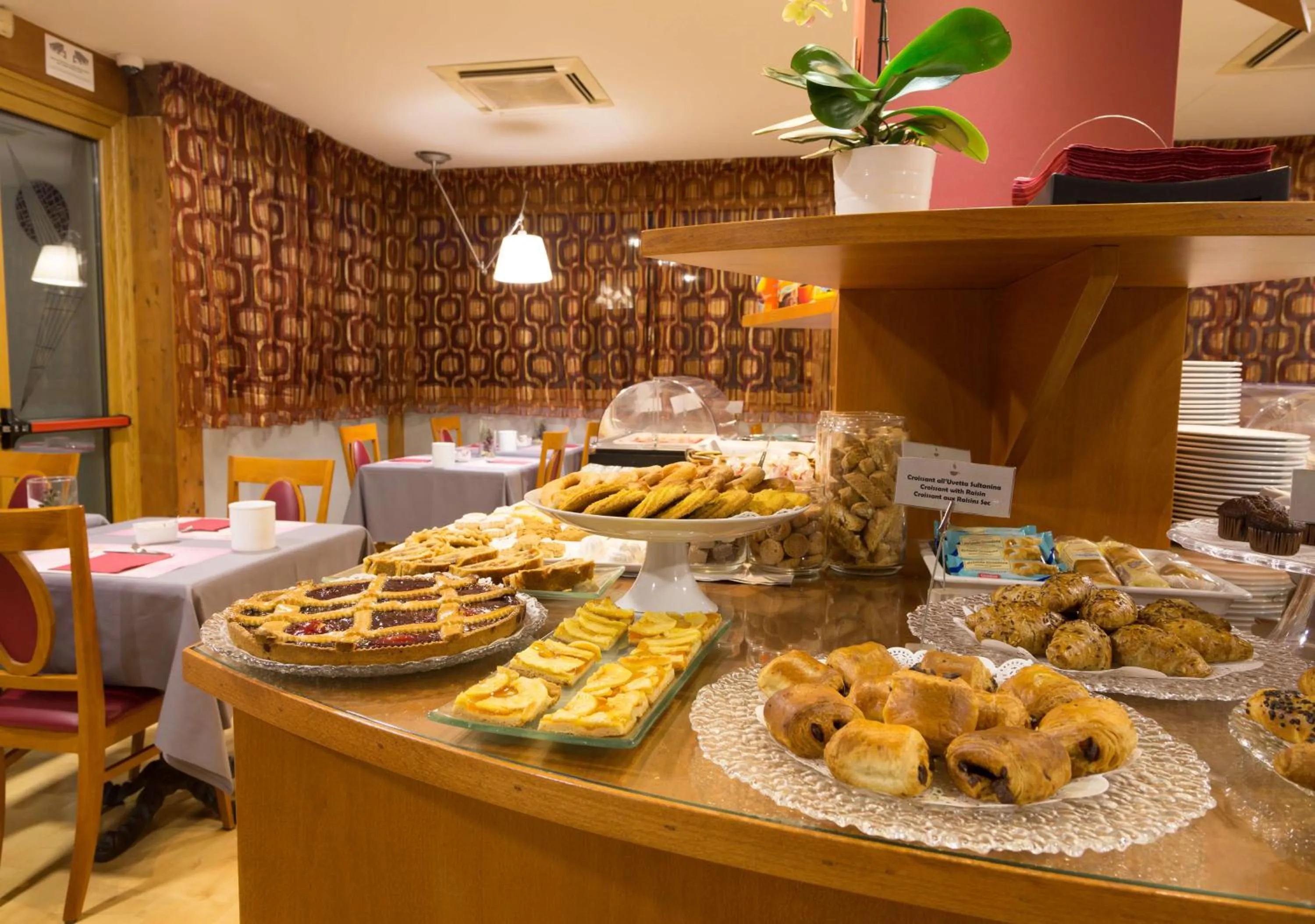 Restaurant/places to eat in La Villa - Sure Hotel Collection by Best Western