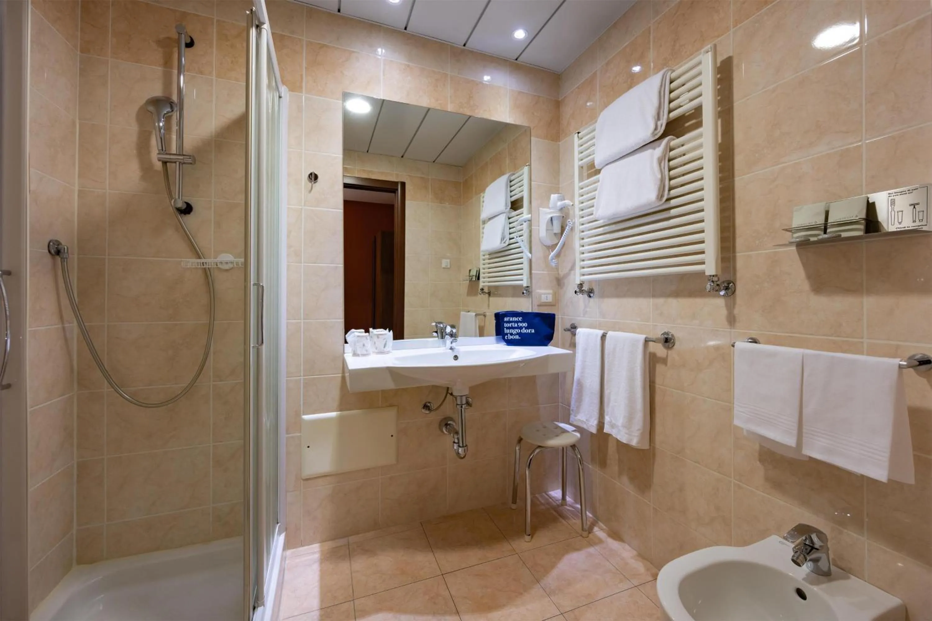 Bathroom in La Villa - Sure Hotel Collection by Best Western