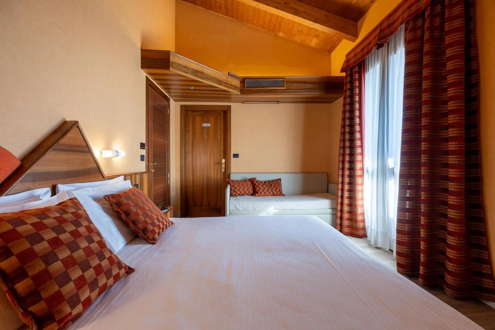 Bedroom, Bed in La Villa - Sure Hotel Collection by Best Western