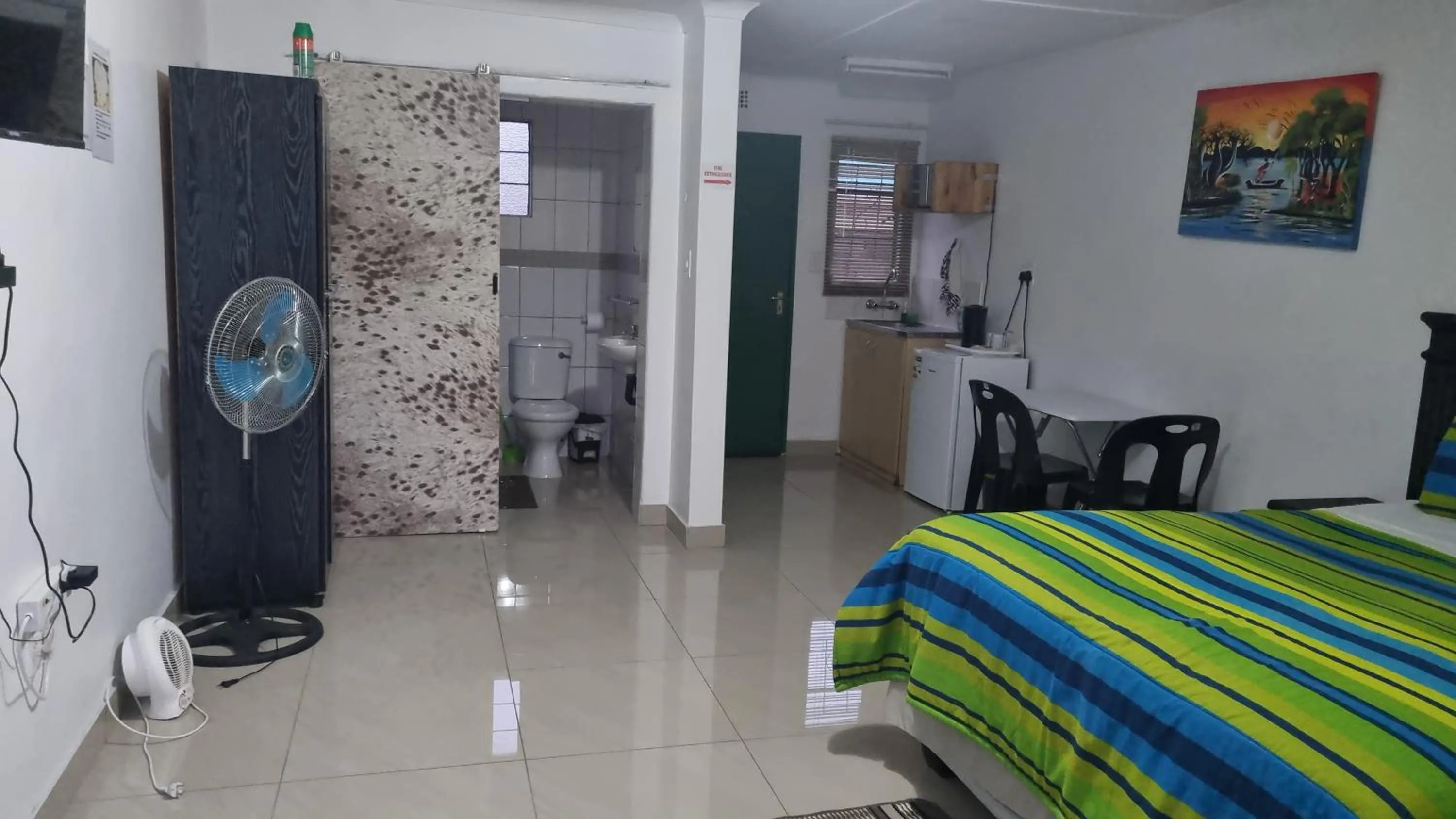 Bedroom, Bed in Viks Bed and Breakfast