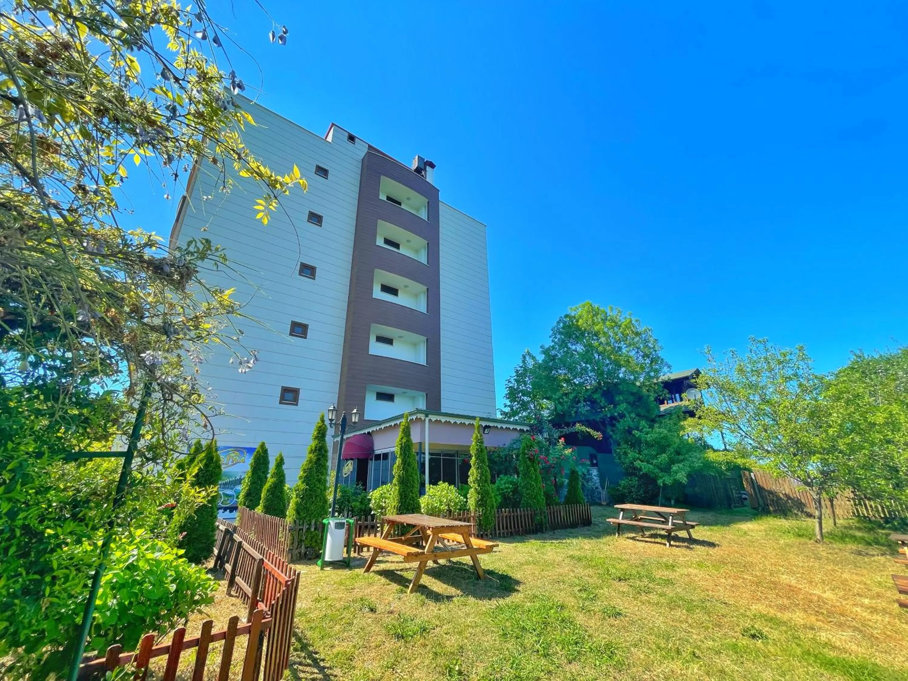 Property building in LUSTRA GARDEN SUİTE