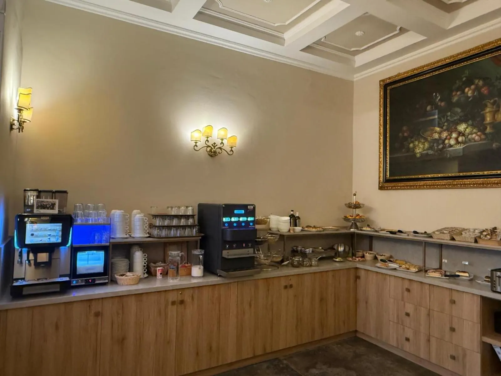 Restaurant/places to eat in Hotel Donatello