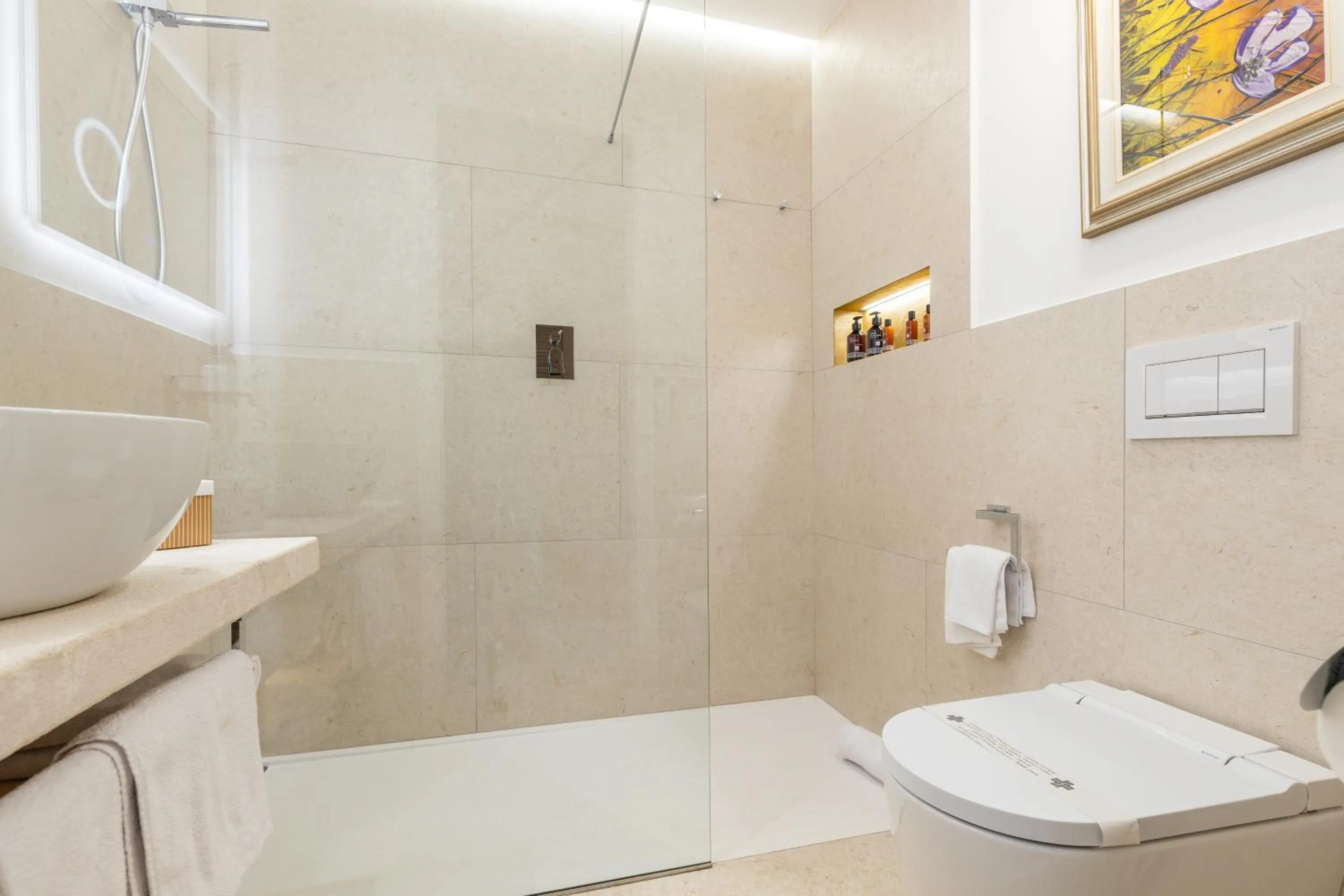 Bathroom in Hotel La Bitta - Bovis Hotels