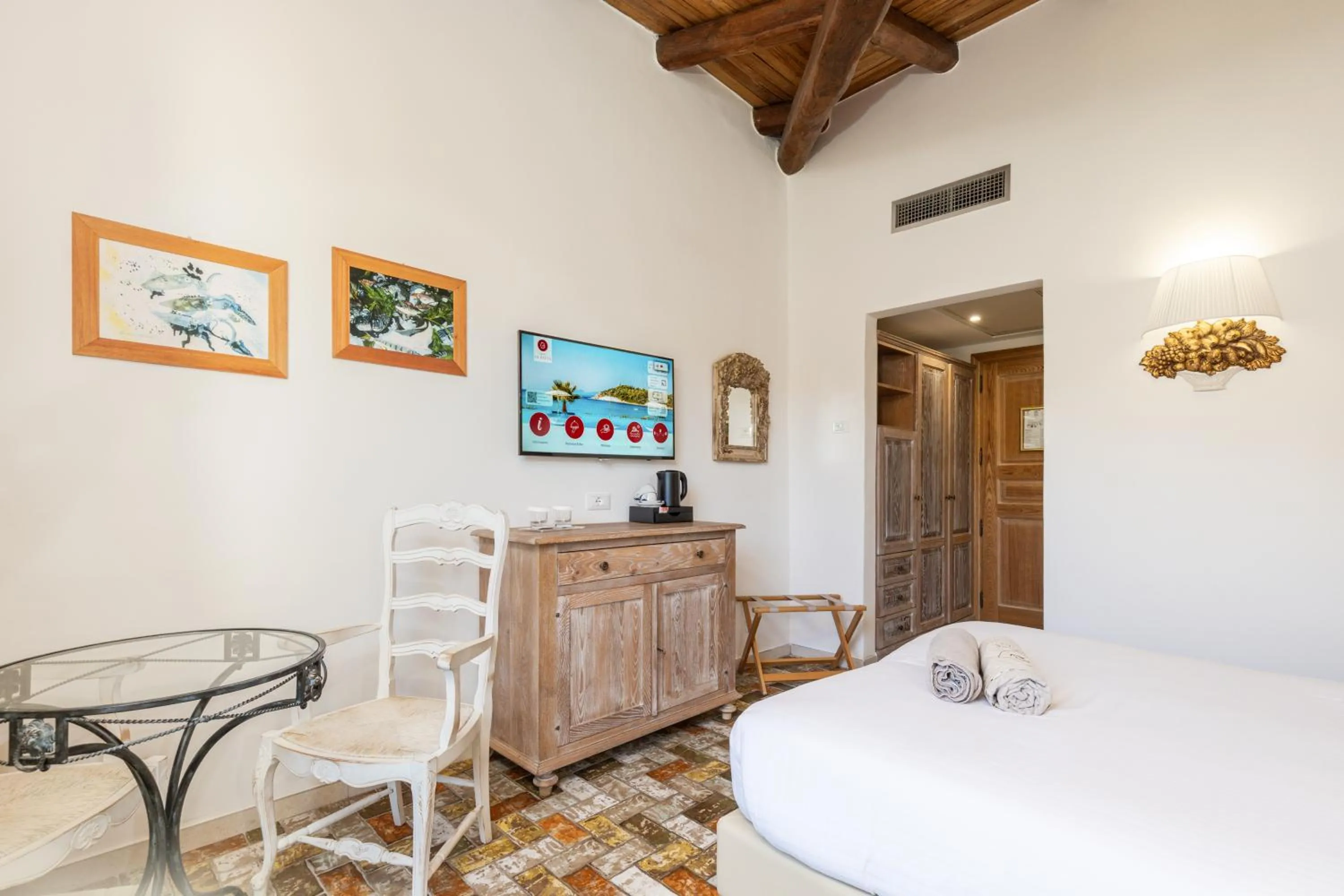 Bedroom, Bed in Hotel La Bitta - Bovis Hotels