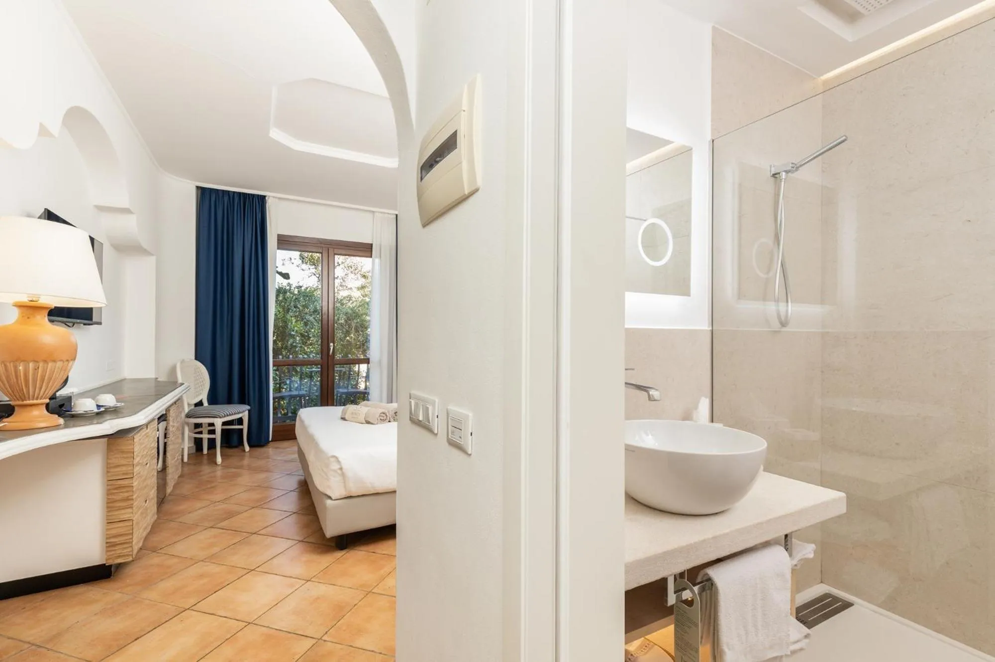 Bathroom in Hotel La Bitta - Bovis Hotels