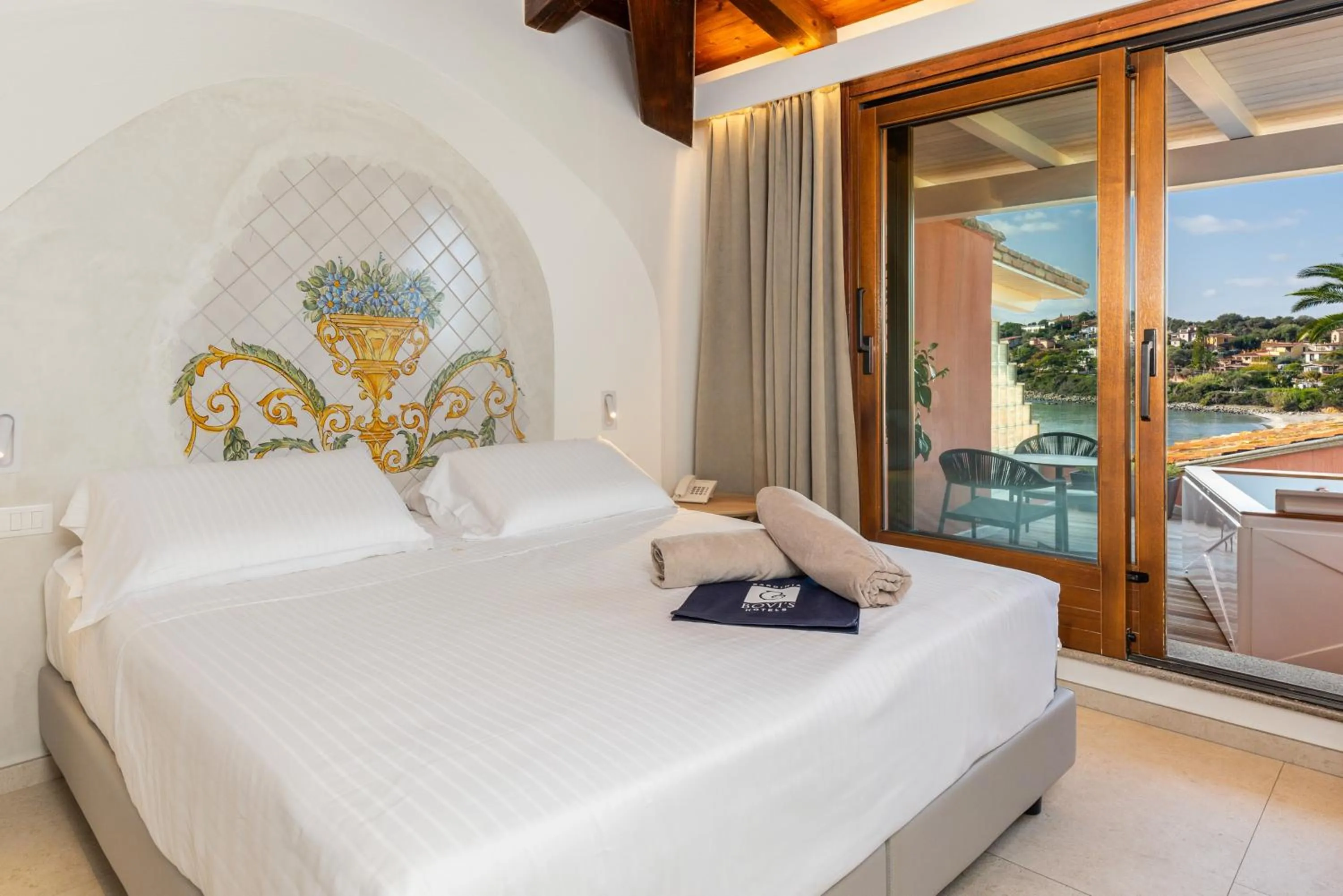 Photo of the whole room, Bed in Hotel La Bitta - Bovis Hotels