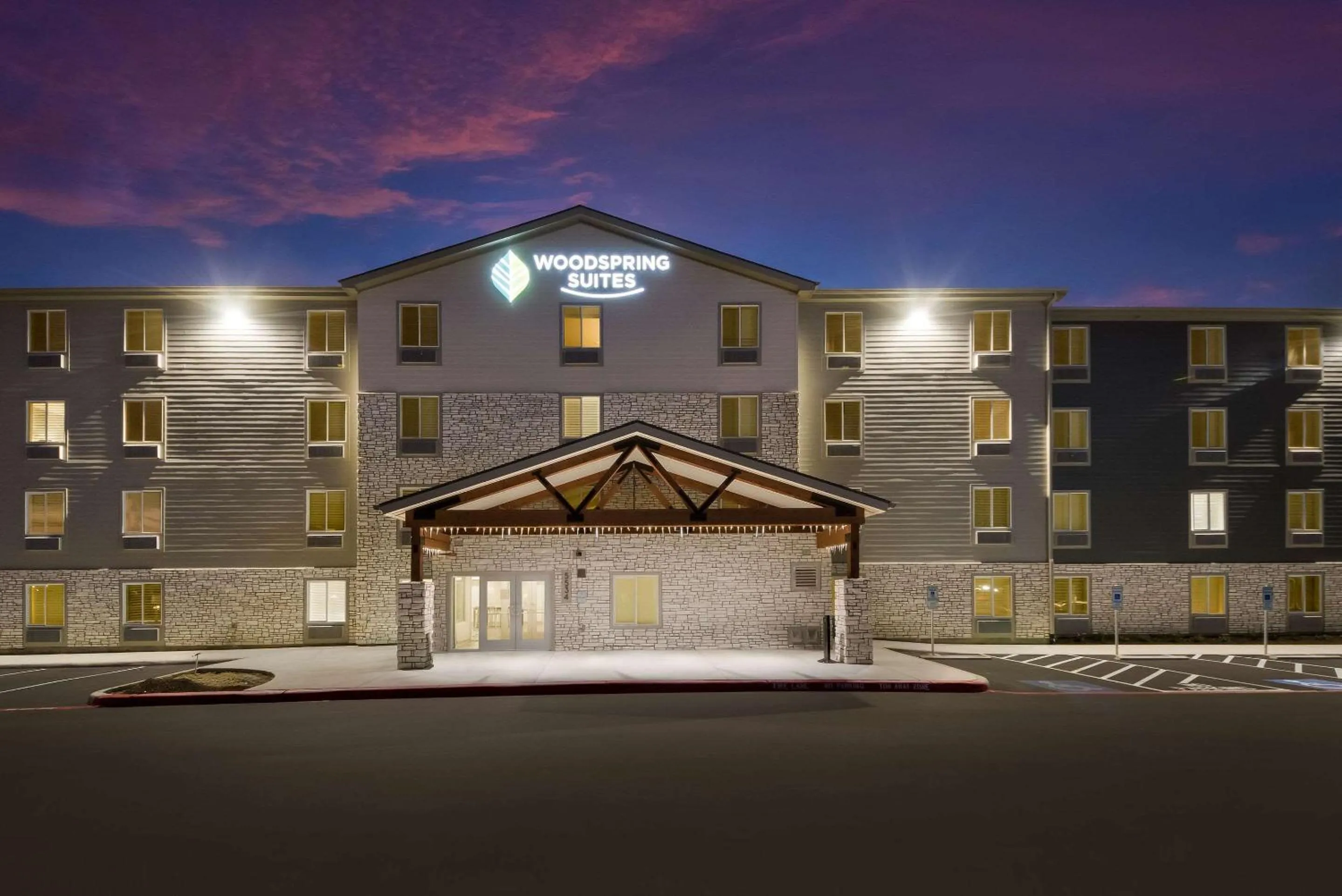 Property building in WoodSpring Suites San Antonio UTSA - Medical Center