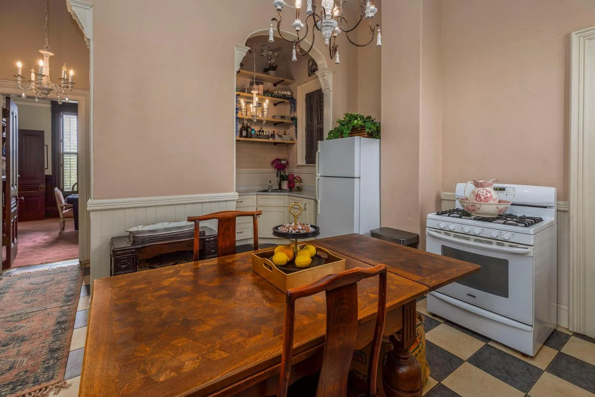 kitchen in Pinc Lady Mansion
