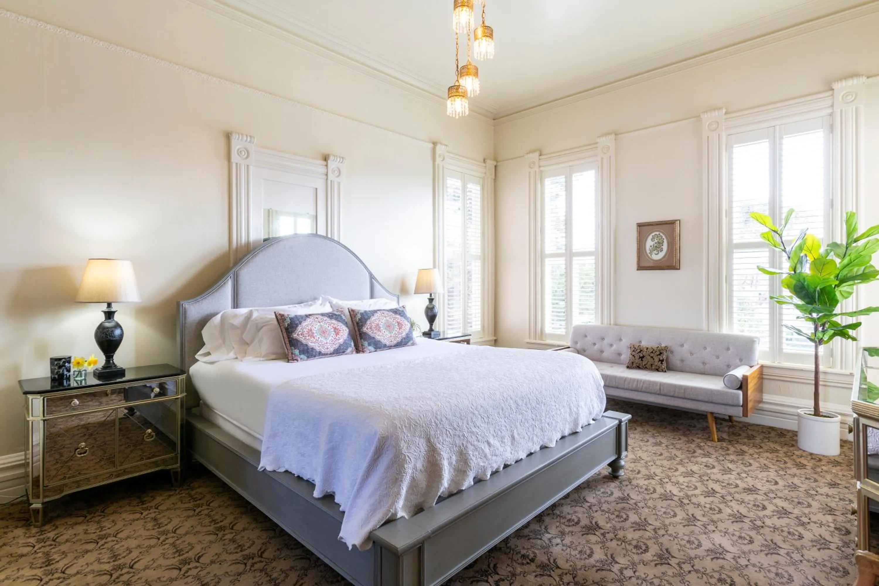 Bedroom, Bed in Pinc Lady Mansion