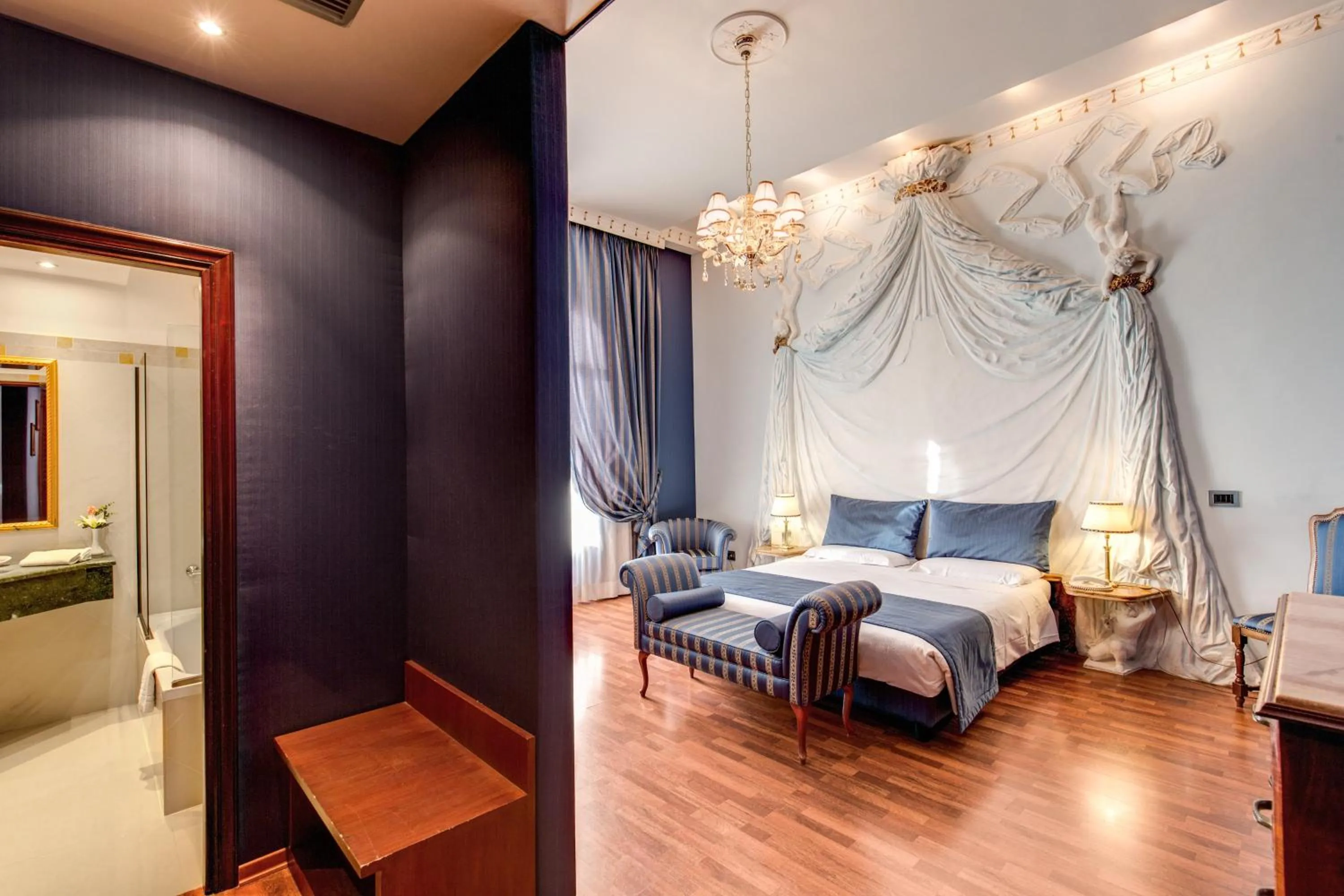 Bedroom, Bed in Hotel Impero