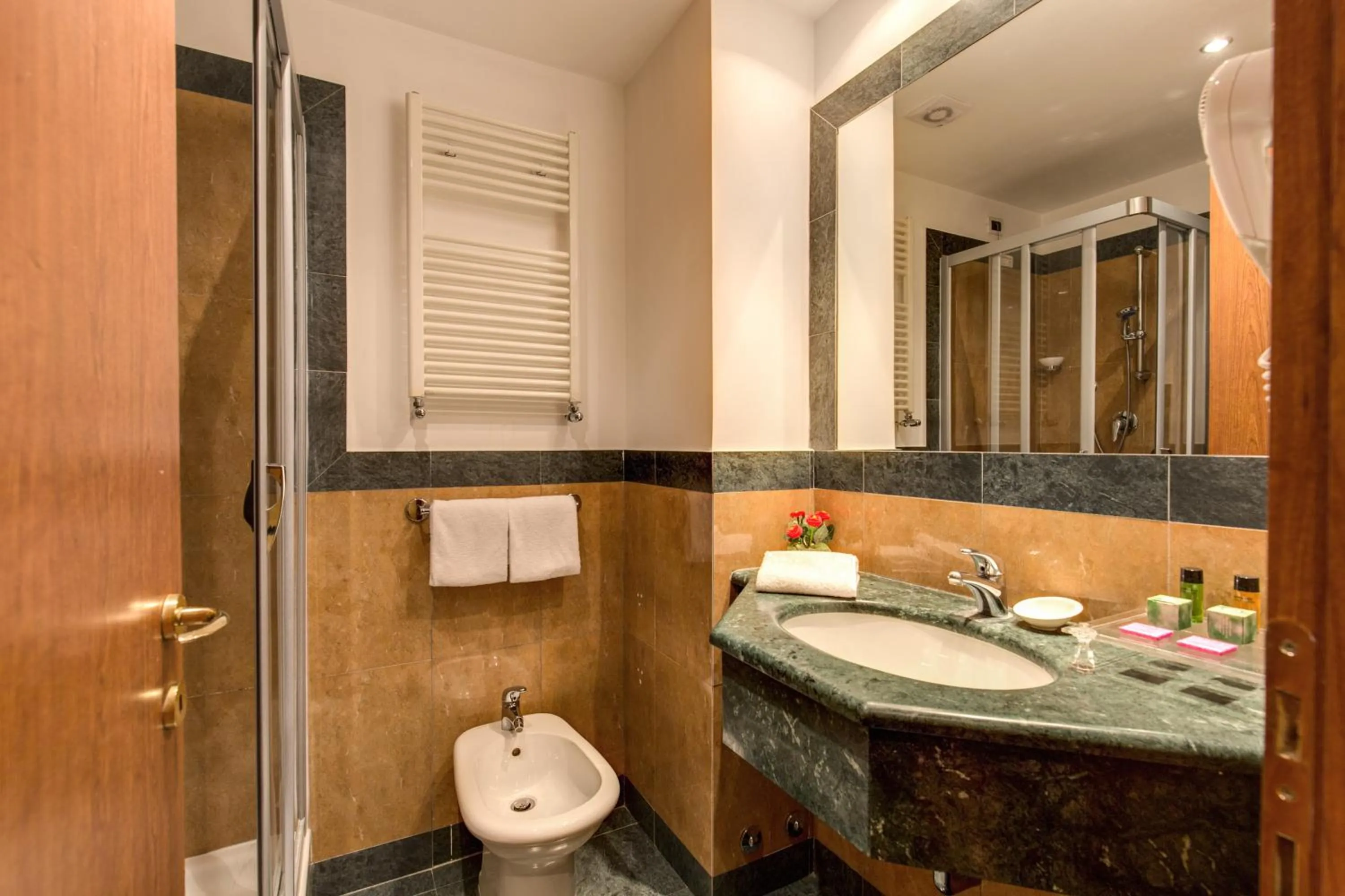 Bathroom in Hotel Impero