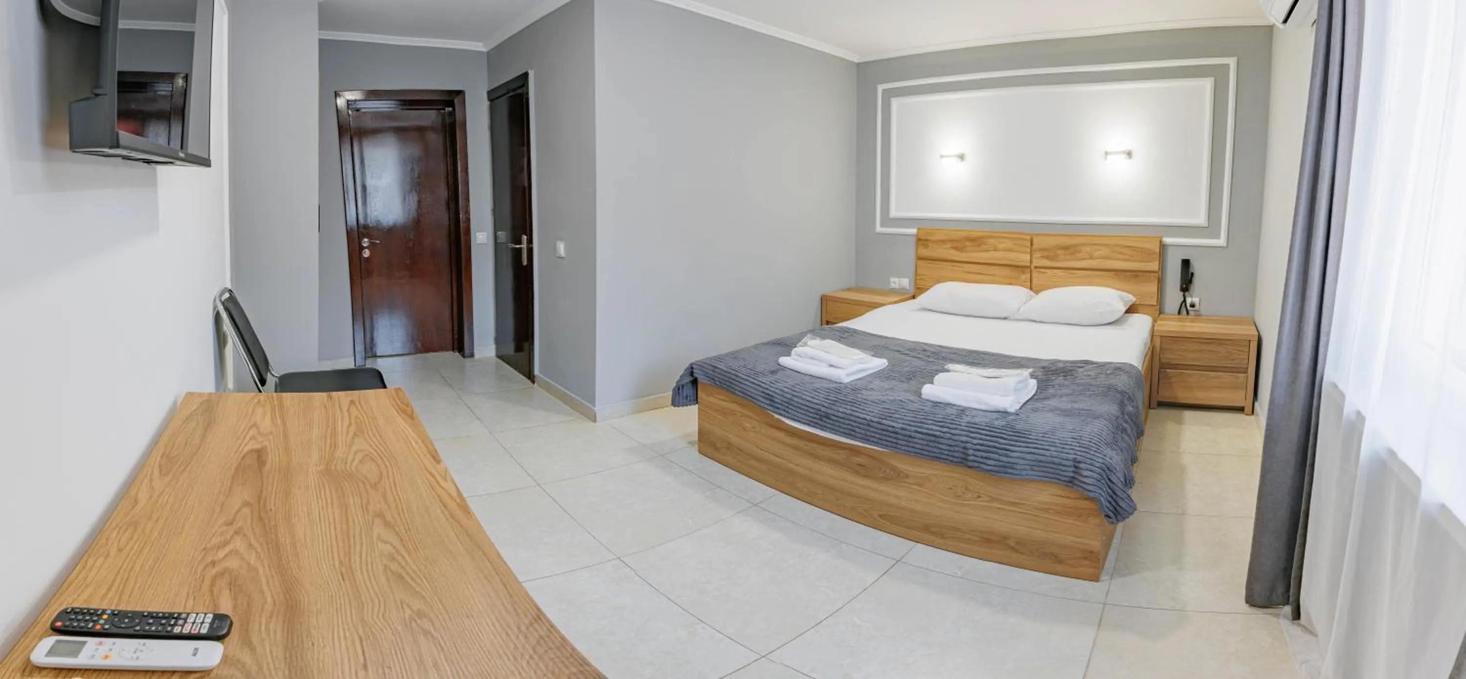 Photo of the whole room, Bed in Route Hotel