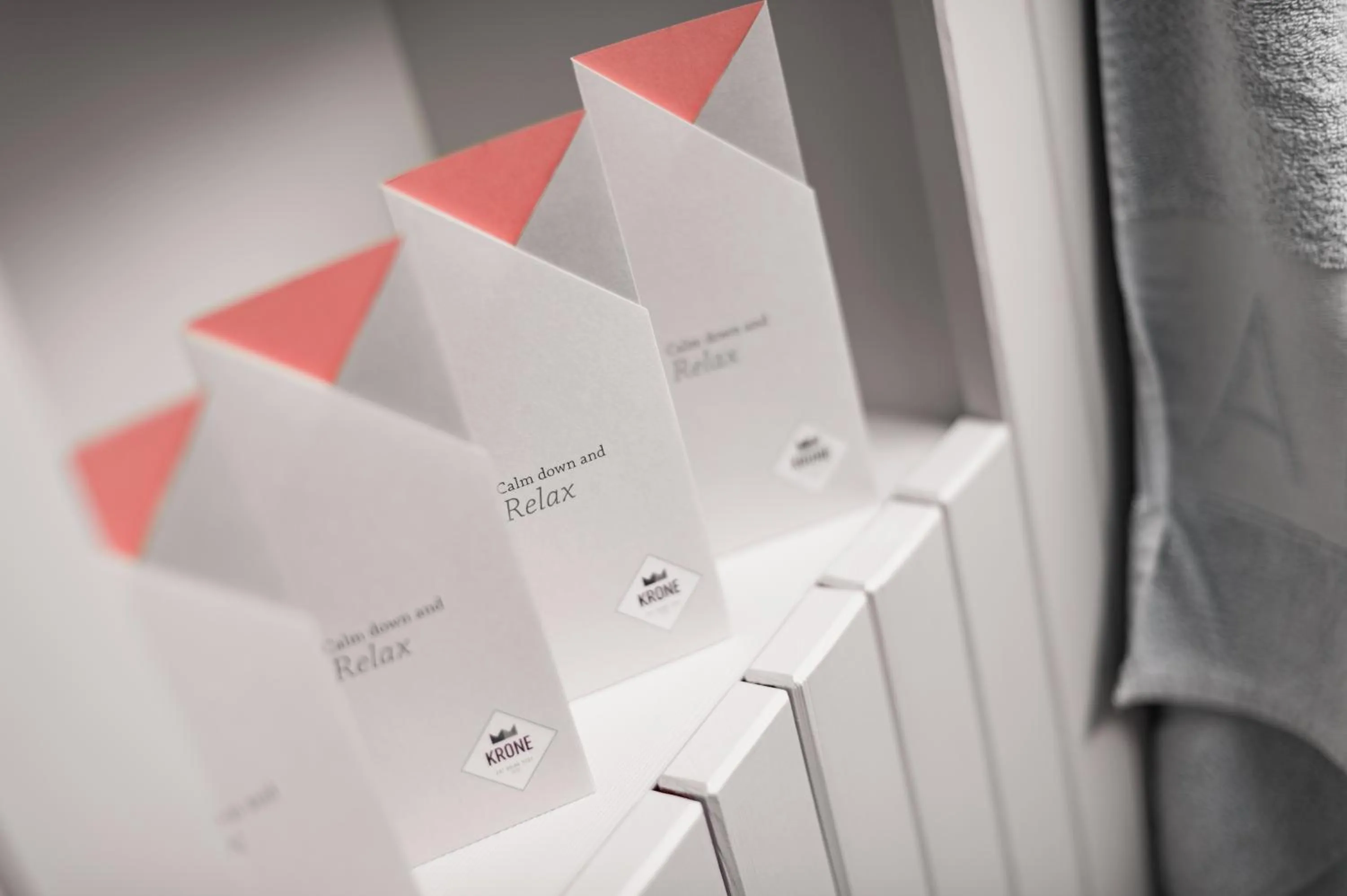 Logo/Certificate/Sign in KRONE eat drink stay