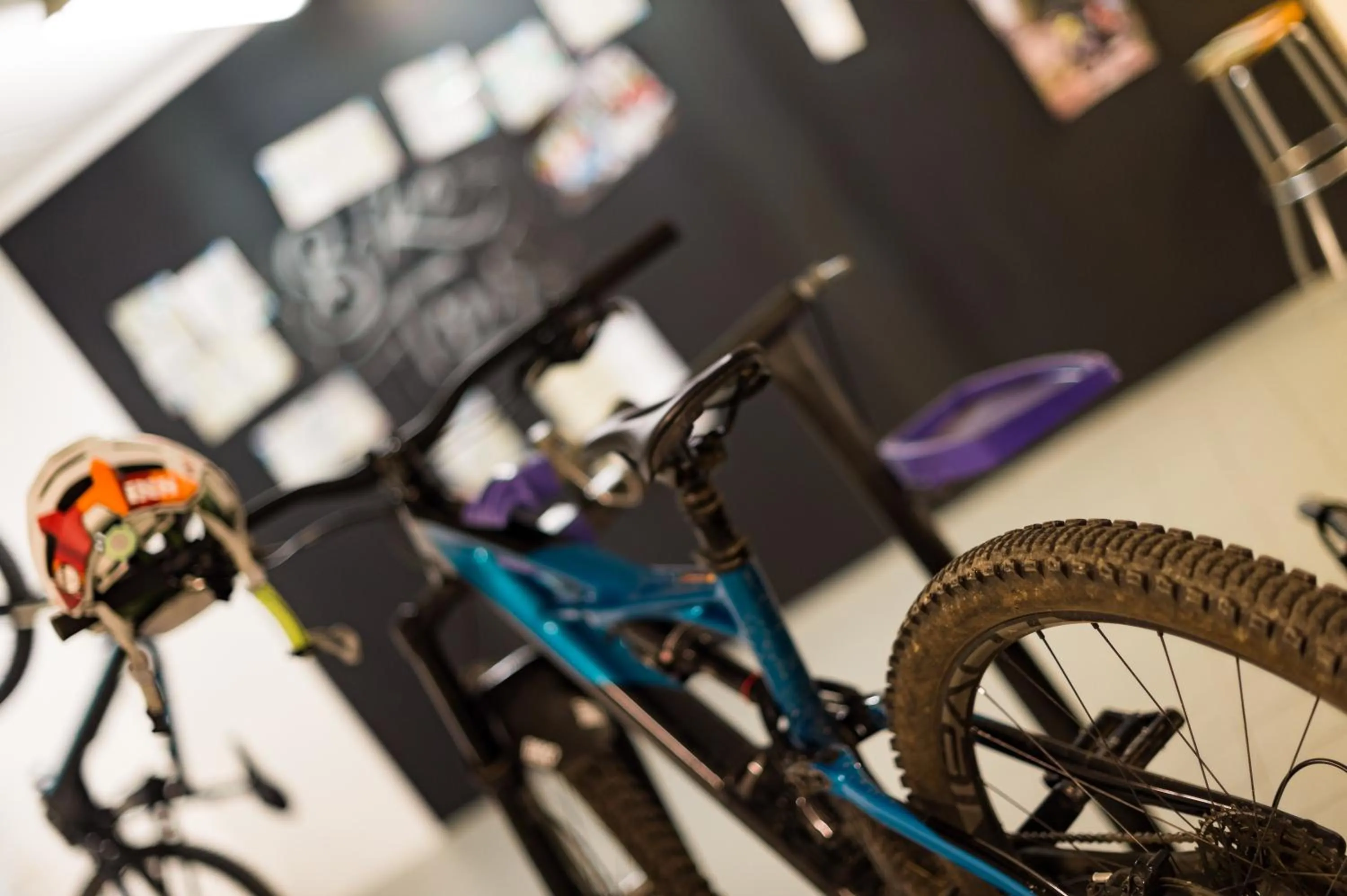 Cycling in KRONE eat drink stay