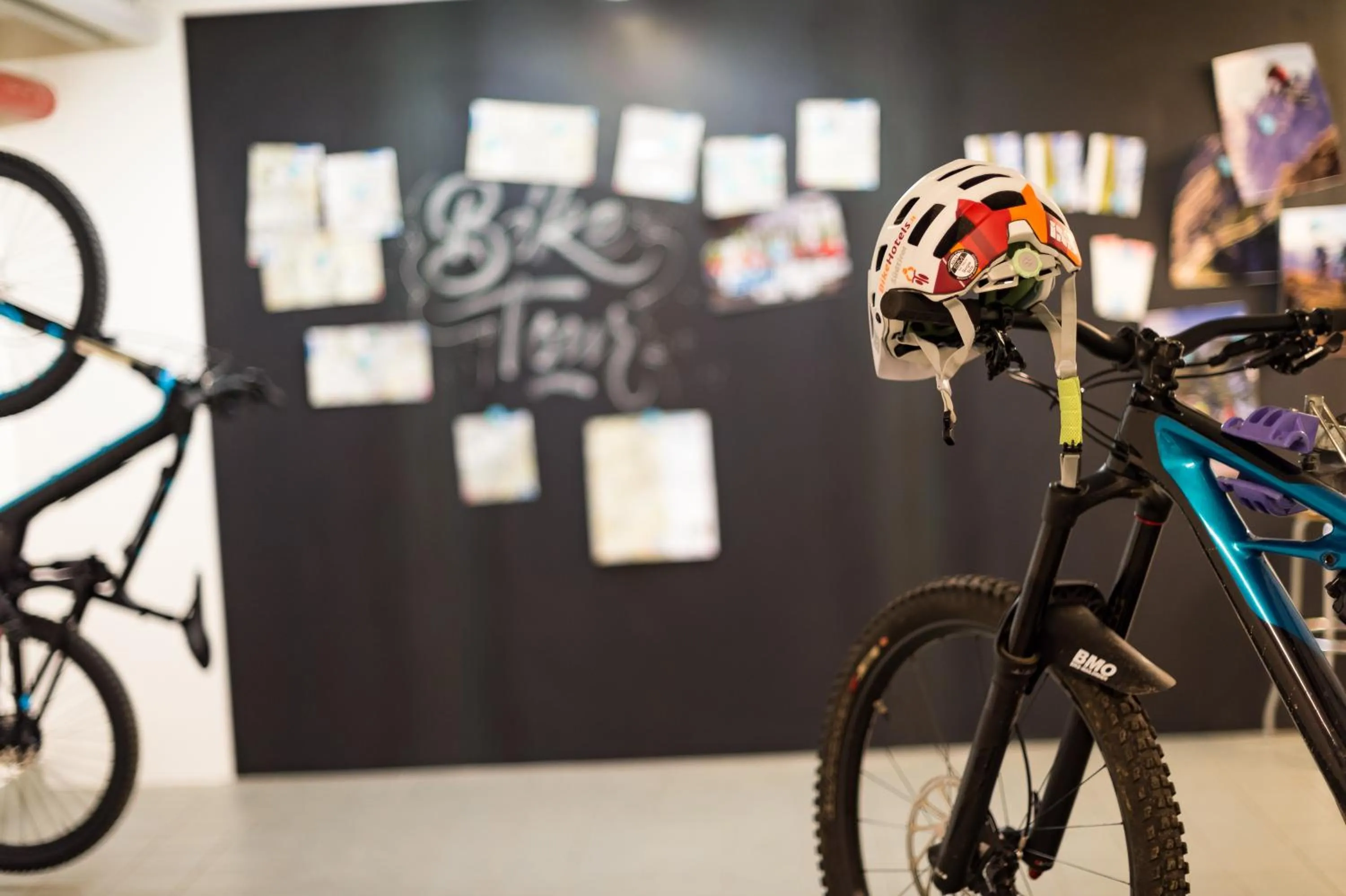 Cycling in KRONE eat drink stay