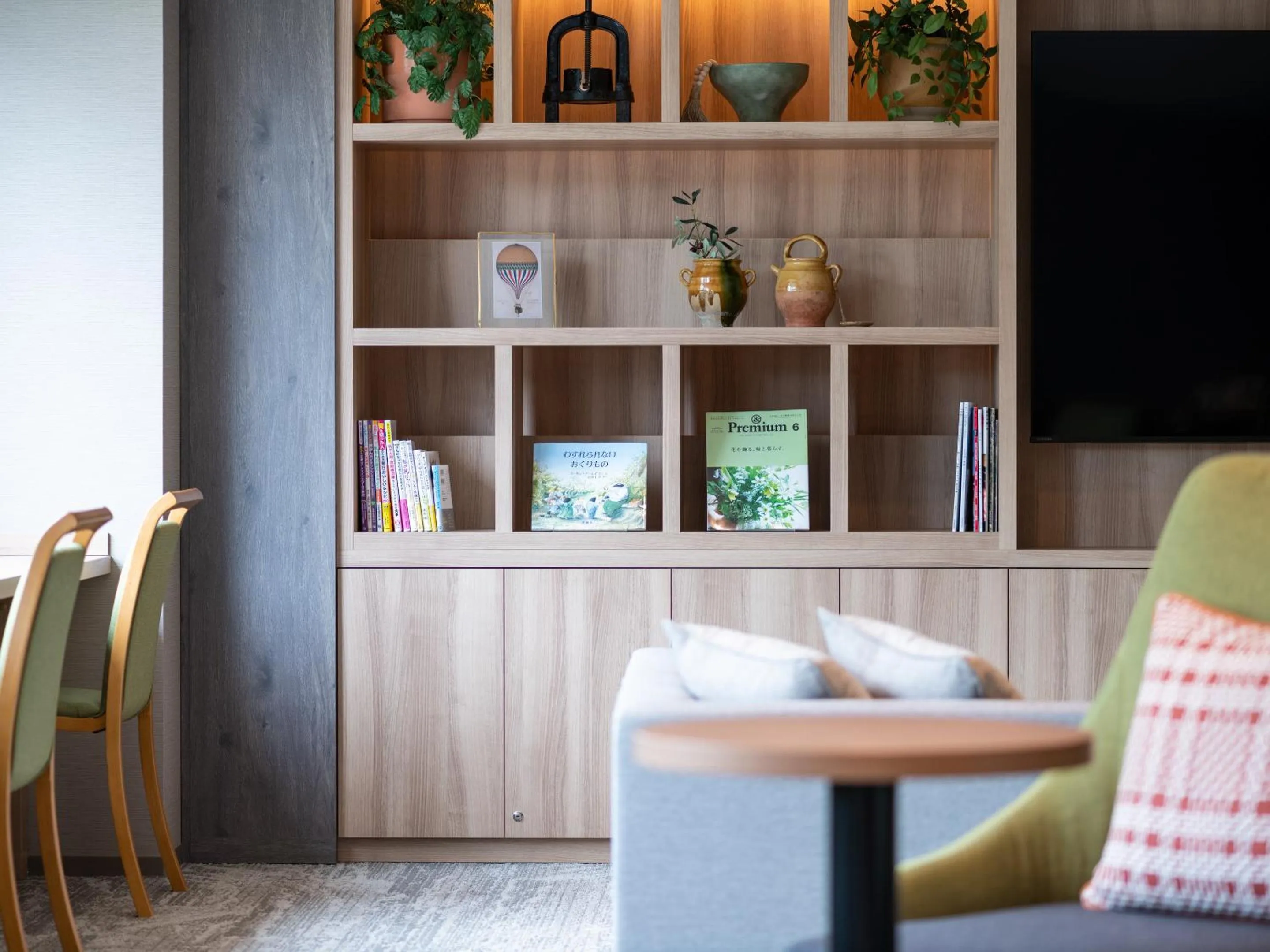 Lounge or bar in Mitsui Garden Hotel Kashiwa-no-ha Park Side - Chiba