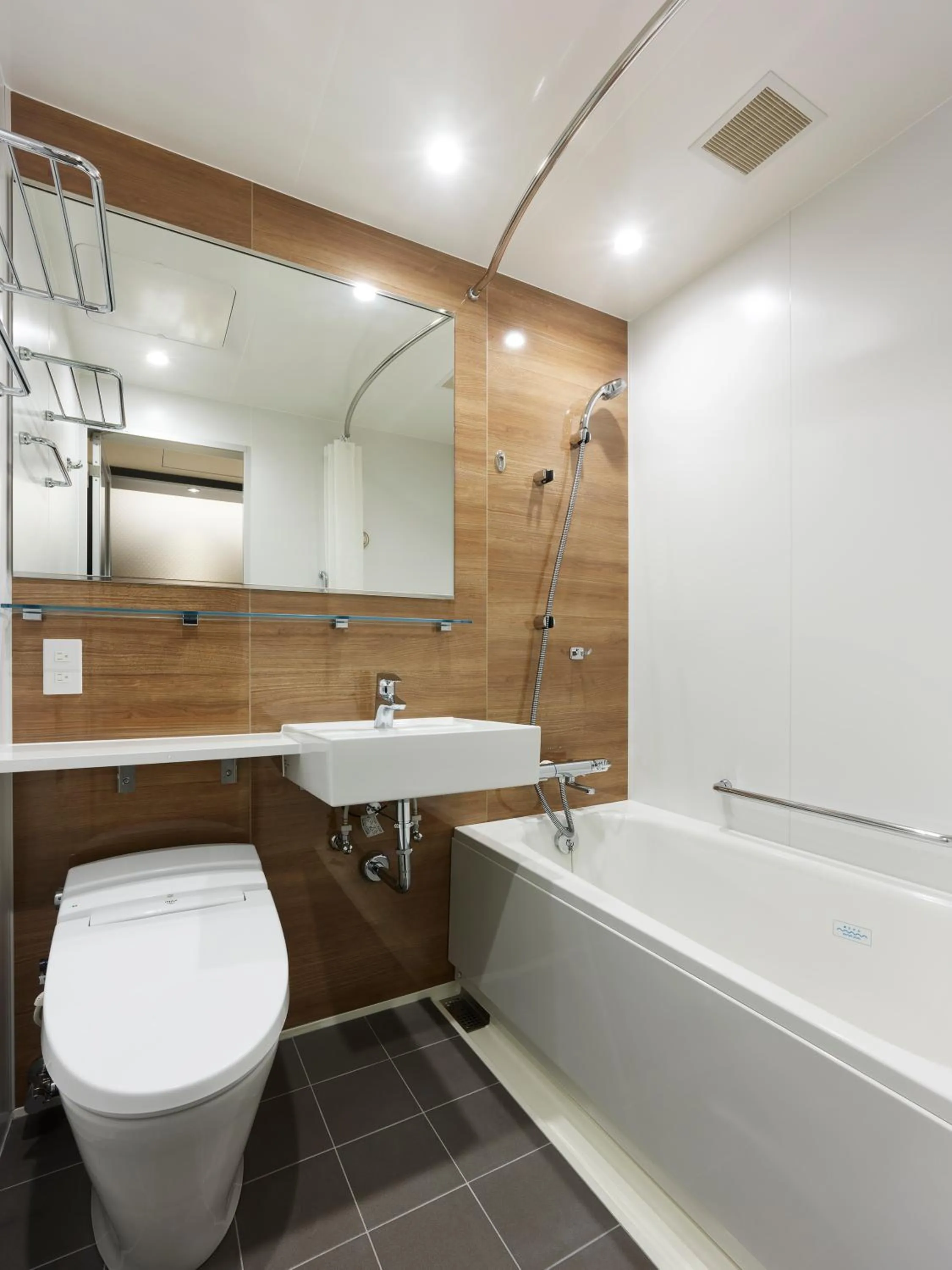 Standard Double Room in Mitsui Garden Hotel Kashiwa-no-ha Park Side - Chiba