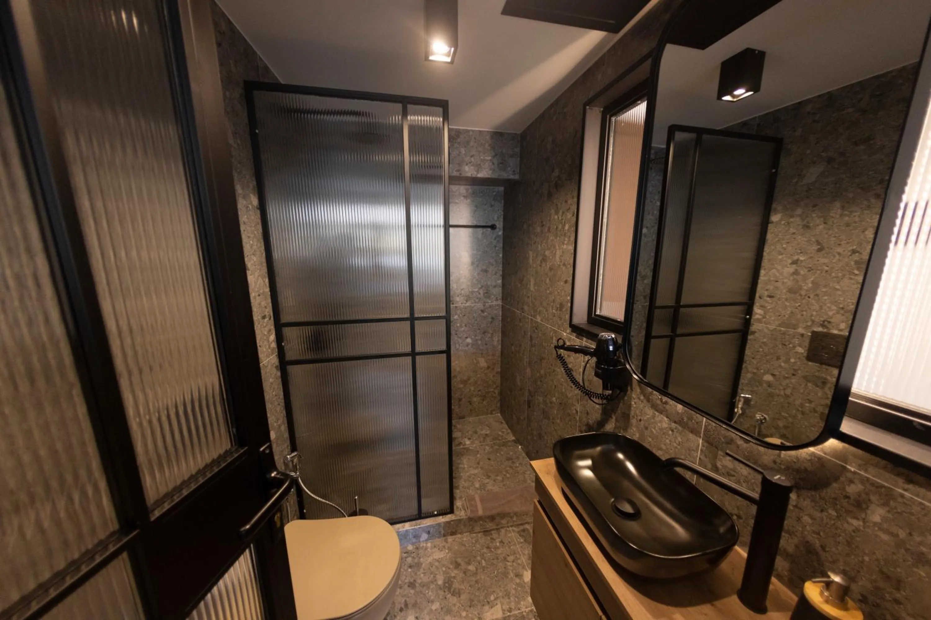 Centrally Elegant Suite by Acropolis