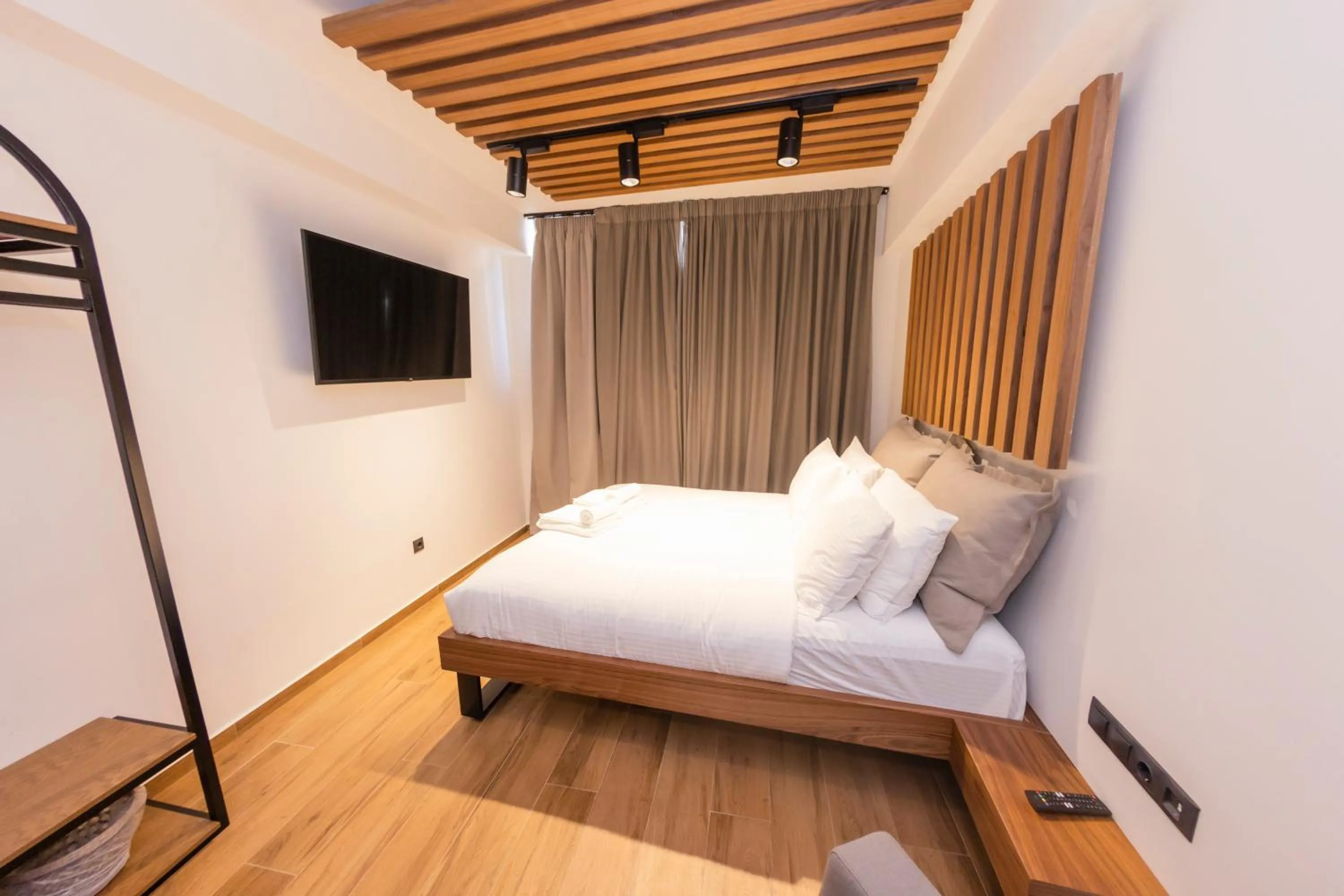 Centrally Elegant Suite by Acropolis