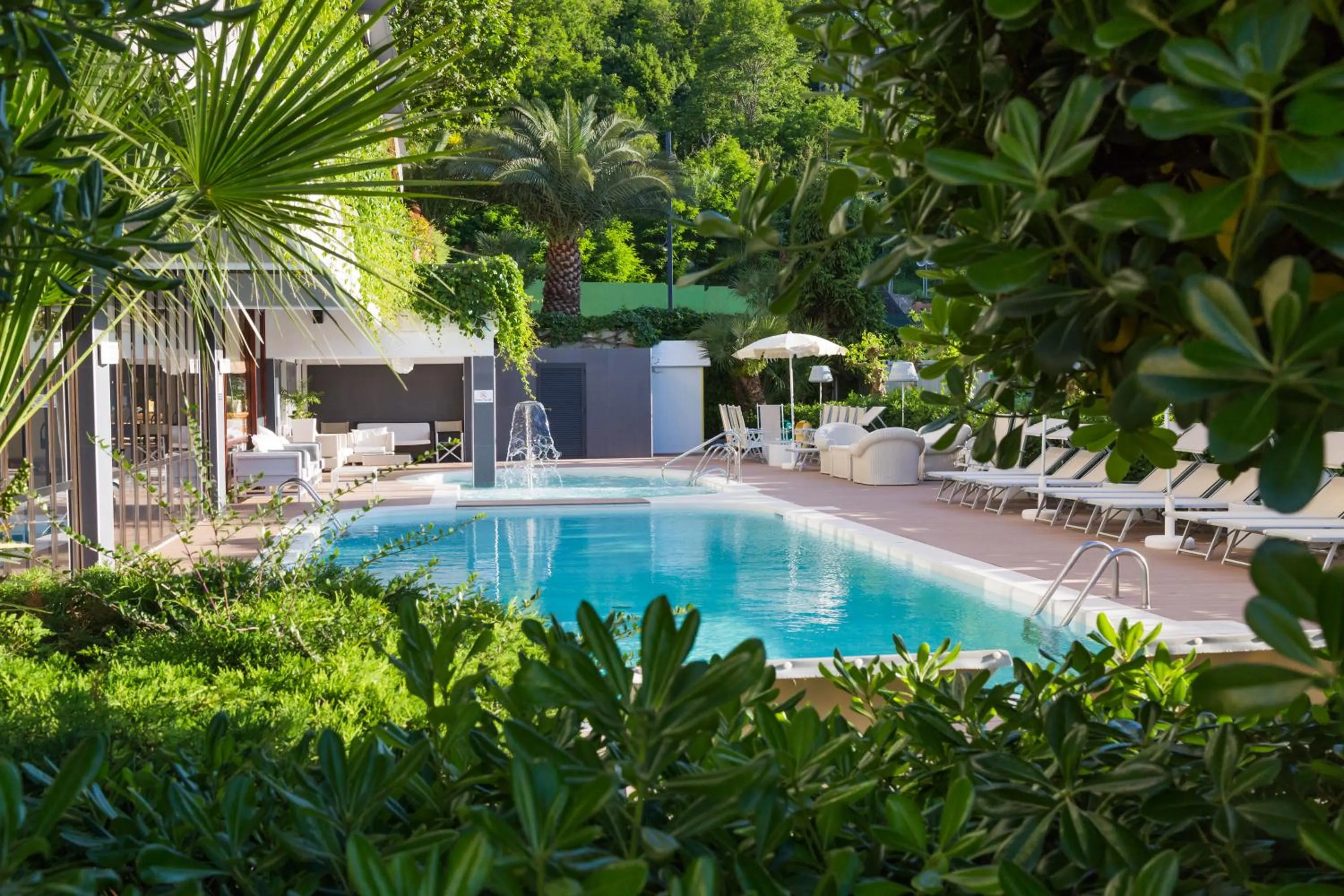 Spring in Hotel Alexander