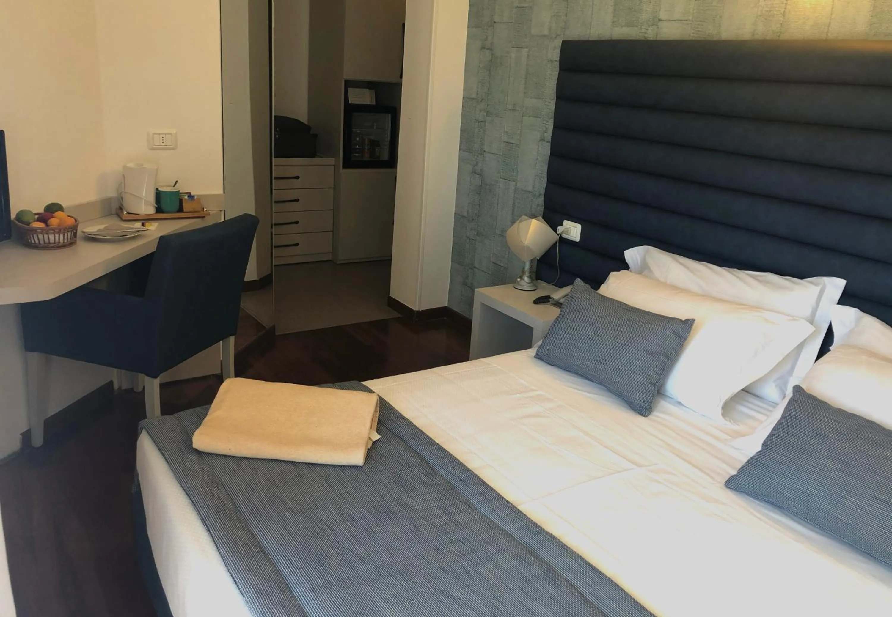 Bed in Hotel Alexander