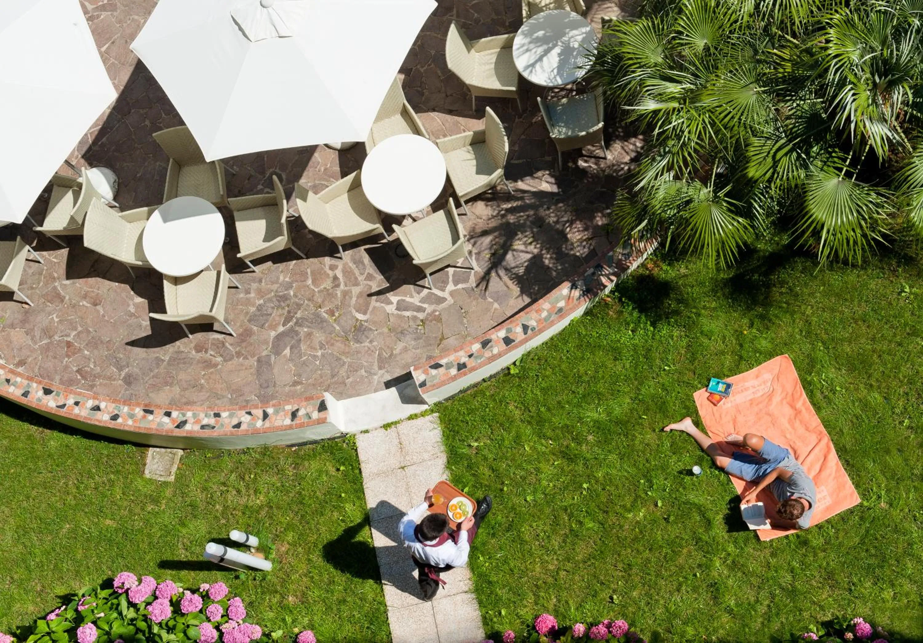 Patio in Hotel Alexander