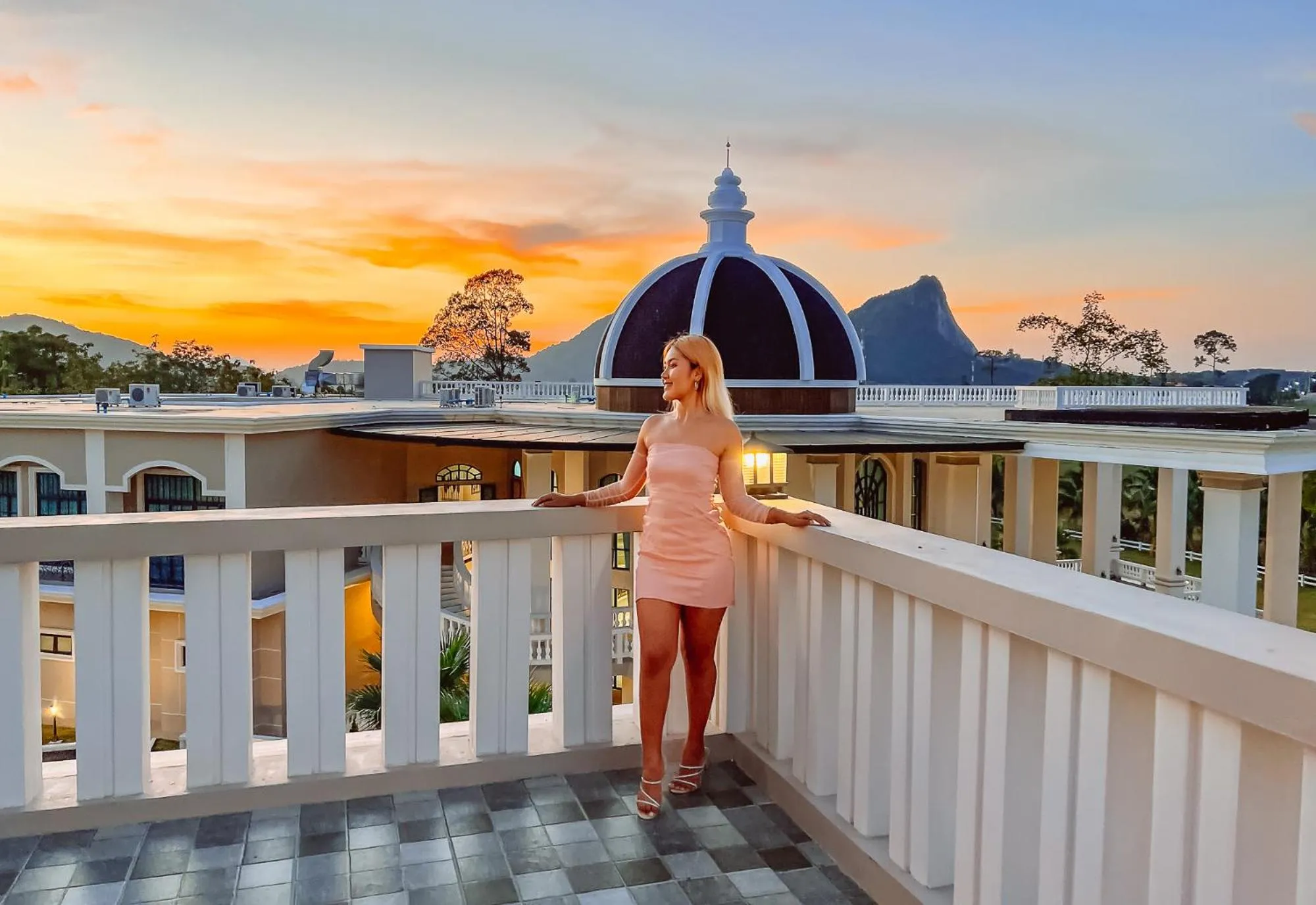 Balcony/Terrace in Grand Lord Hotel & Residence - Pattaya