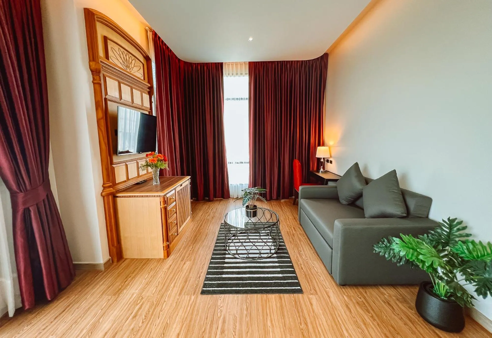 Seating area in Grand Lord Hotel & Residence - Pattaya