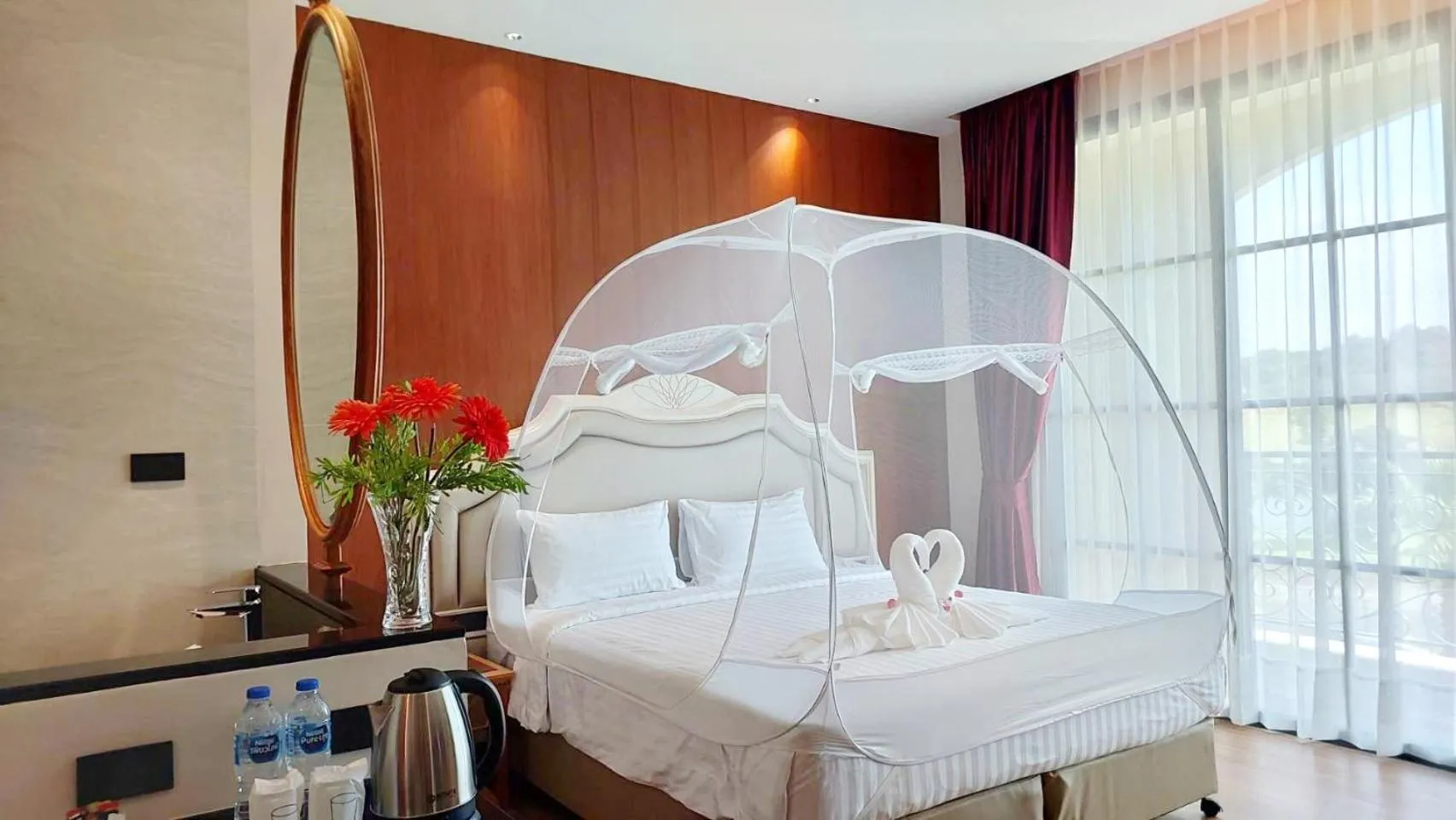Bed in Grand Lord Hotel & Residence - Pattaya