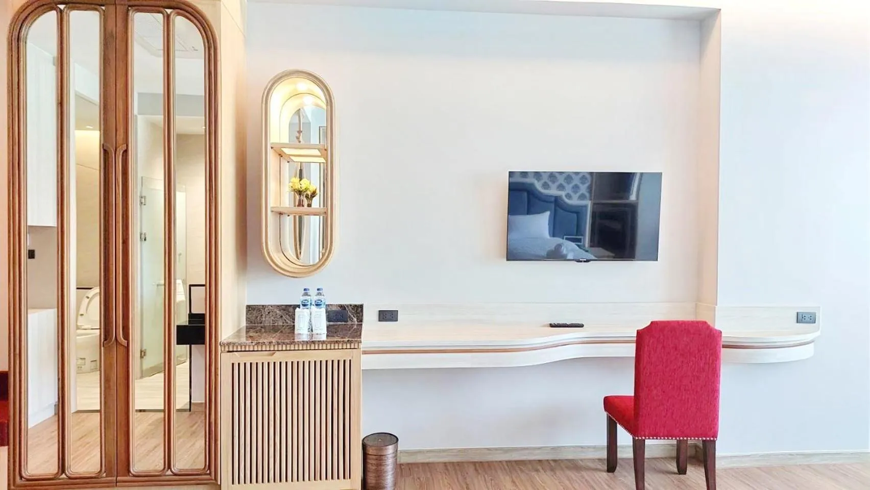 Grand Lord Hotel & Residence - Pattaya