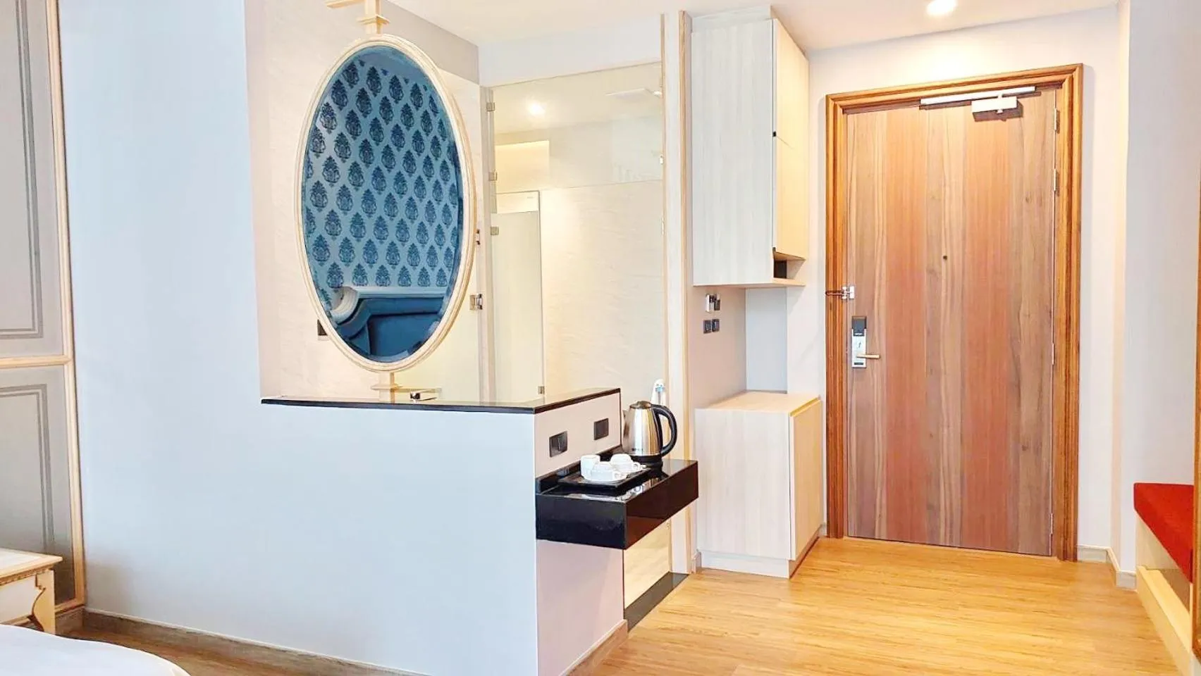 Grand Lord Hotel & Residence - Pattaya