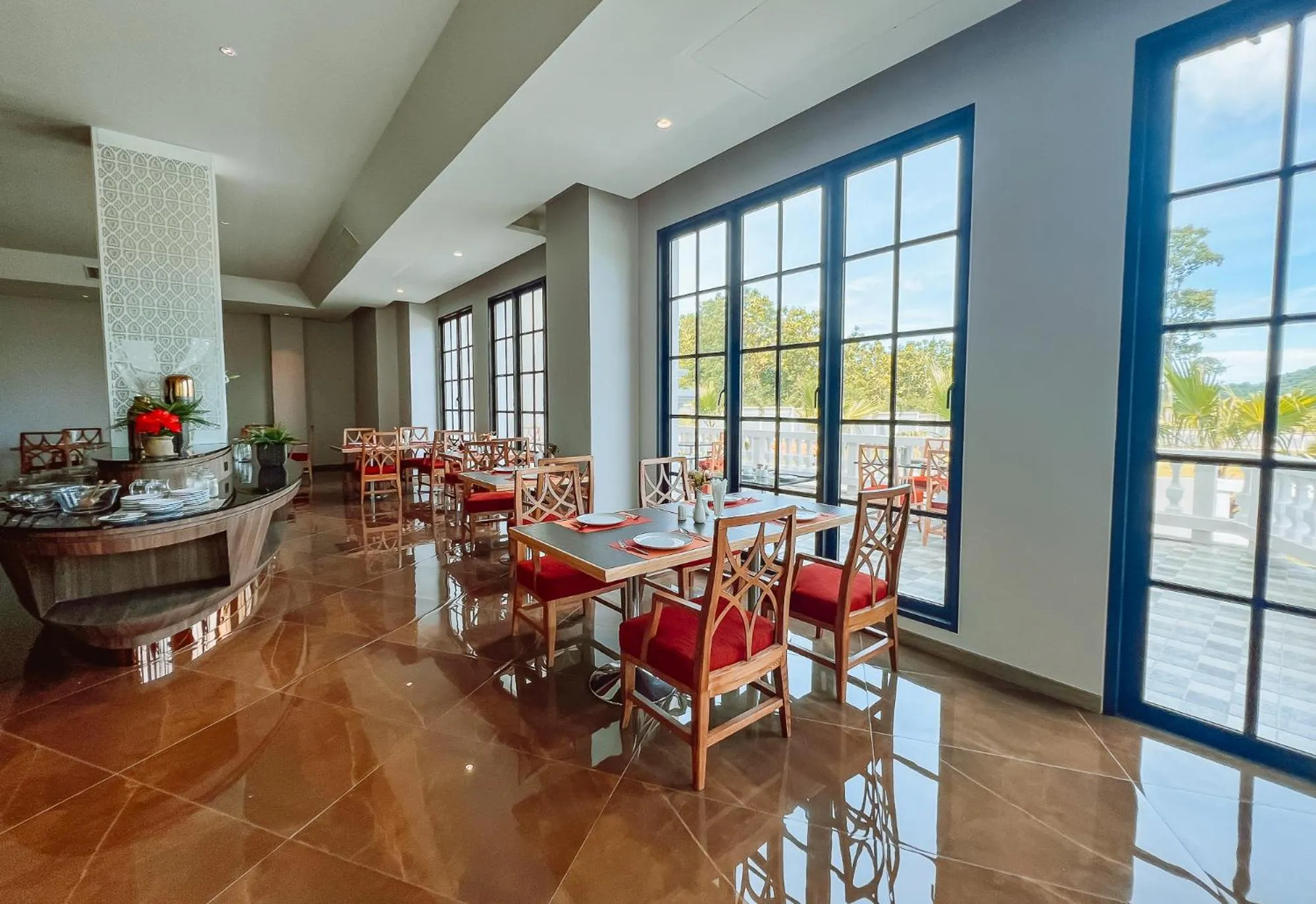 Restaurant/places to eat in Grand Lord Hotel & Residence - Pattaya