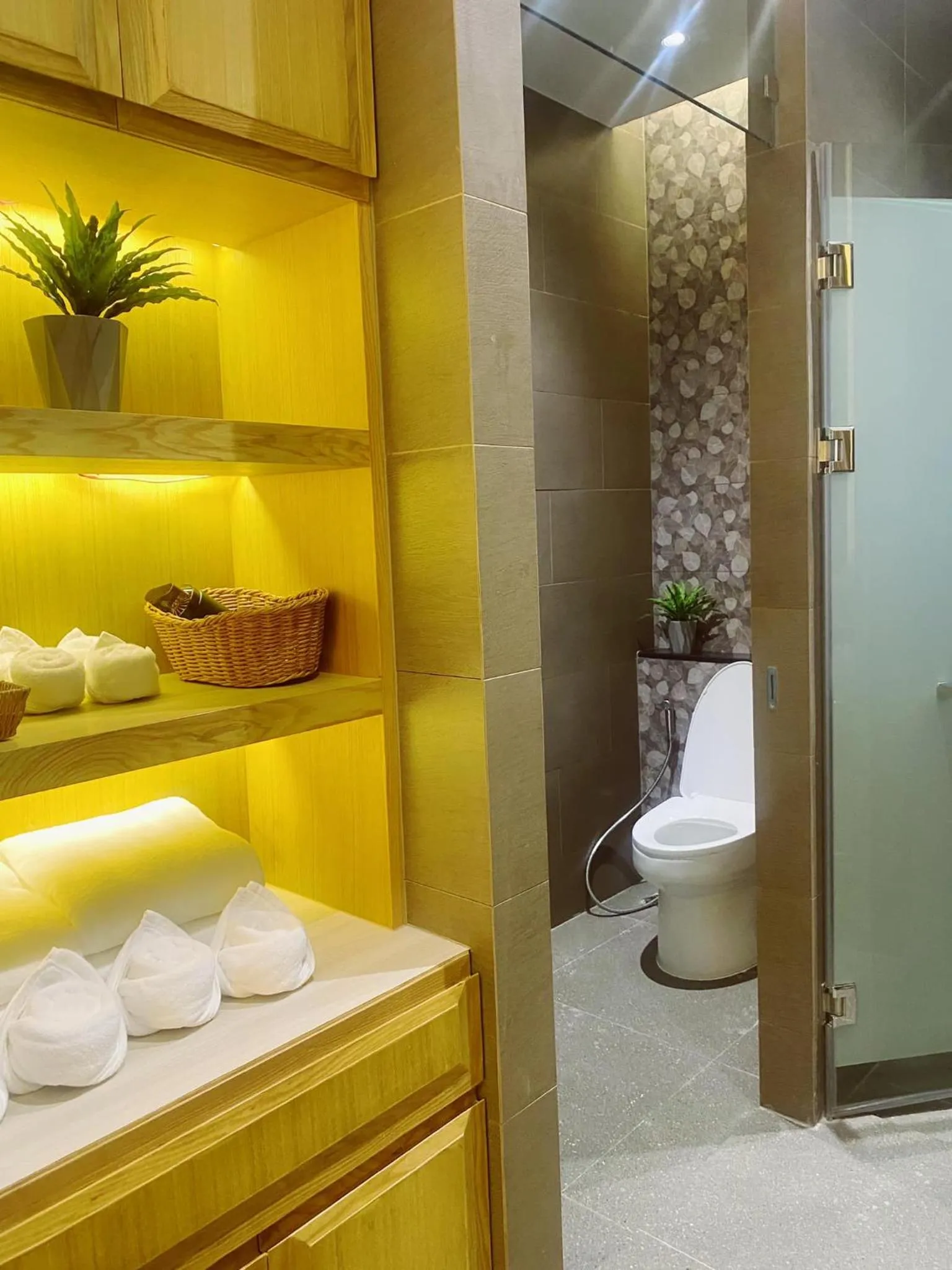 Toilet in Grand Lord Hotel & Residence - Pattaya
