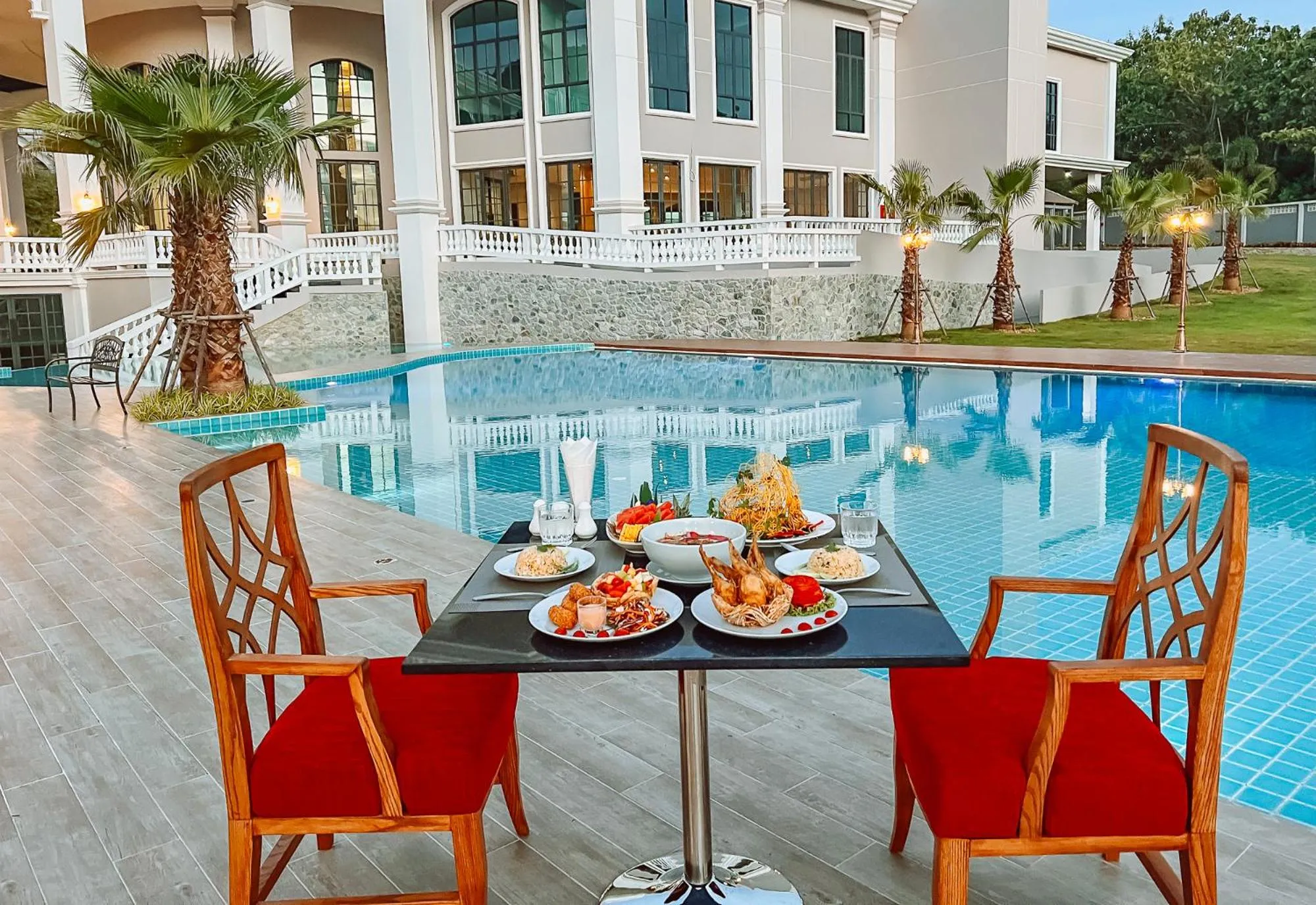 Swimming pool in Grand Lord Hotel & Residence - Pattaya