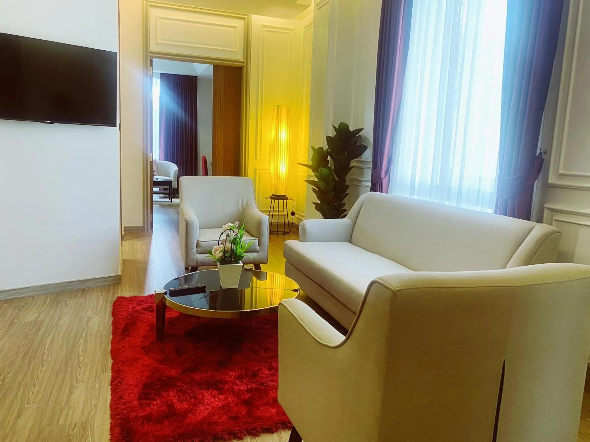Living room in Grand Lord Hotel & Residence - Pattaya