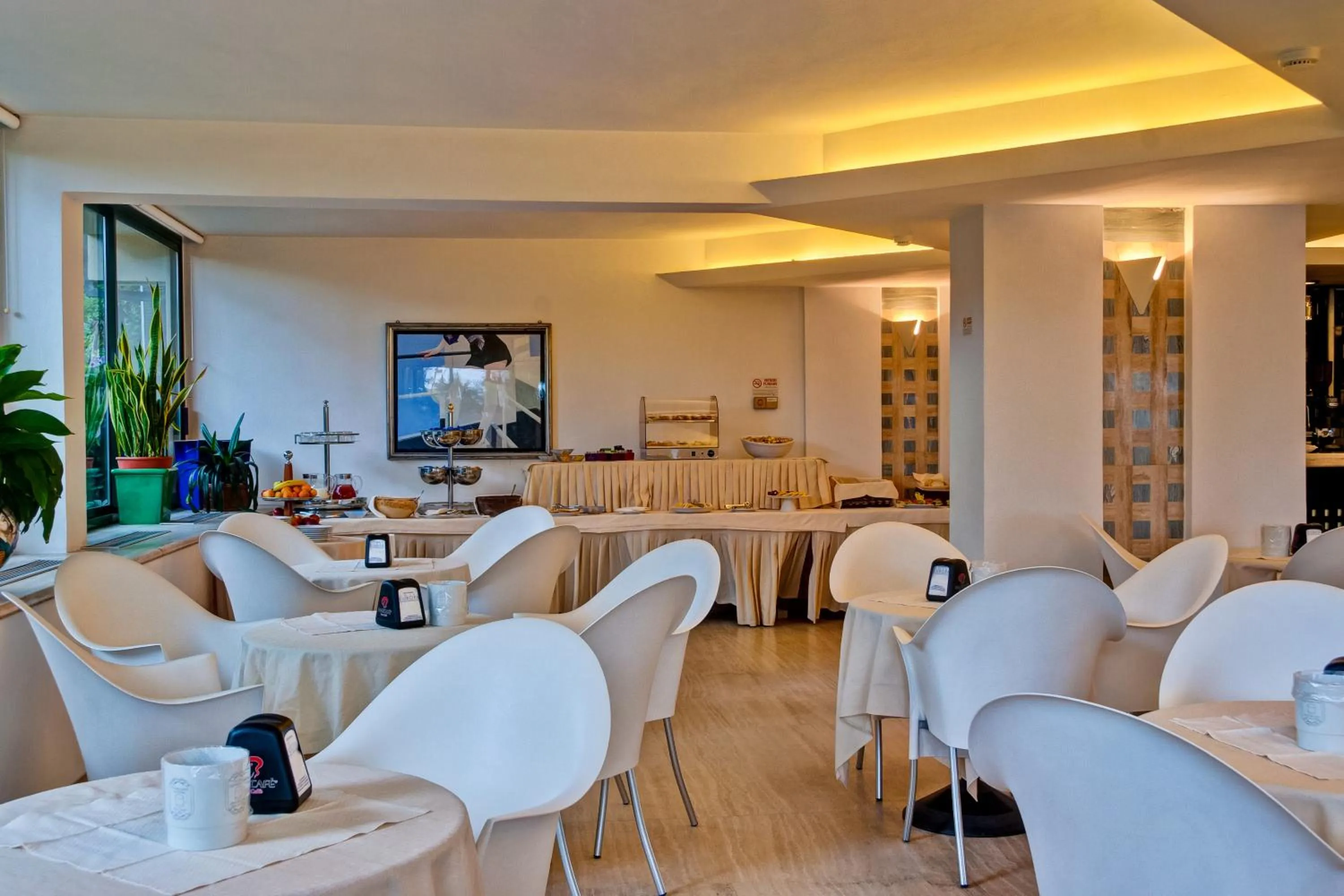 Lounge or bar in Hotel Europa Beach Village