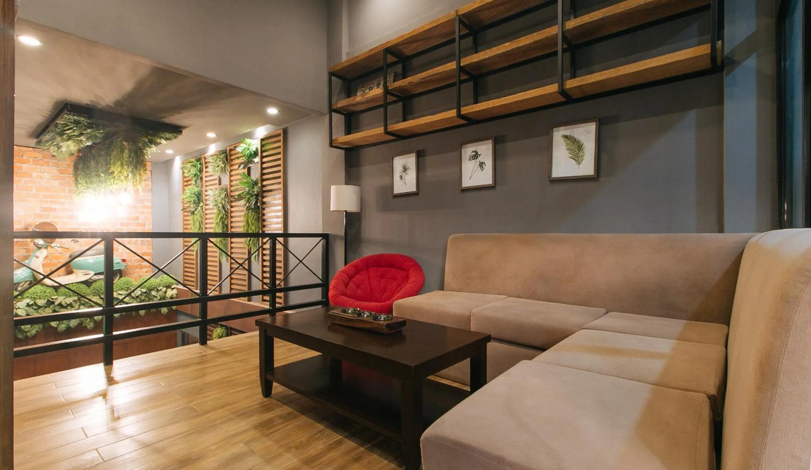 Lobby or reception in RedDoorz @ Gardenview Hotel GTower Angeles