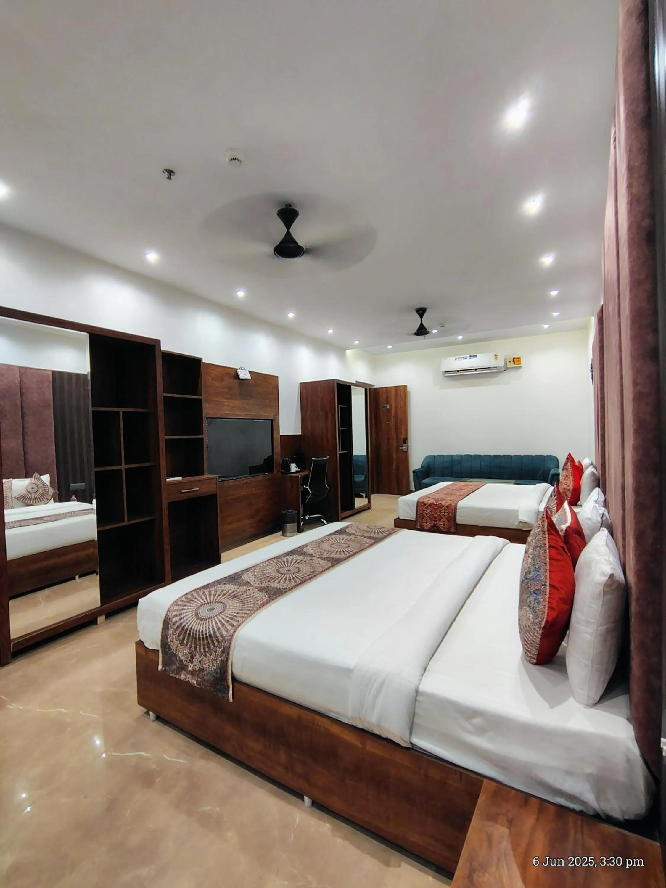 Hotel Elite - 5 Mins From Golden Temple