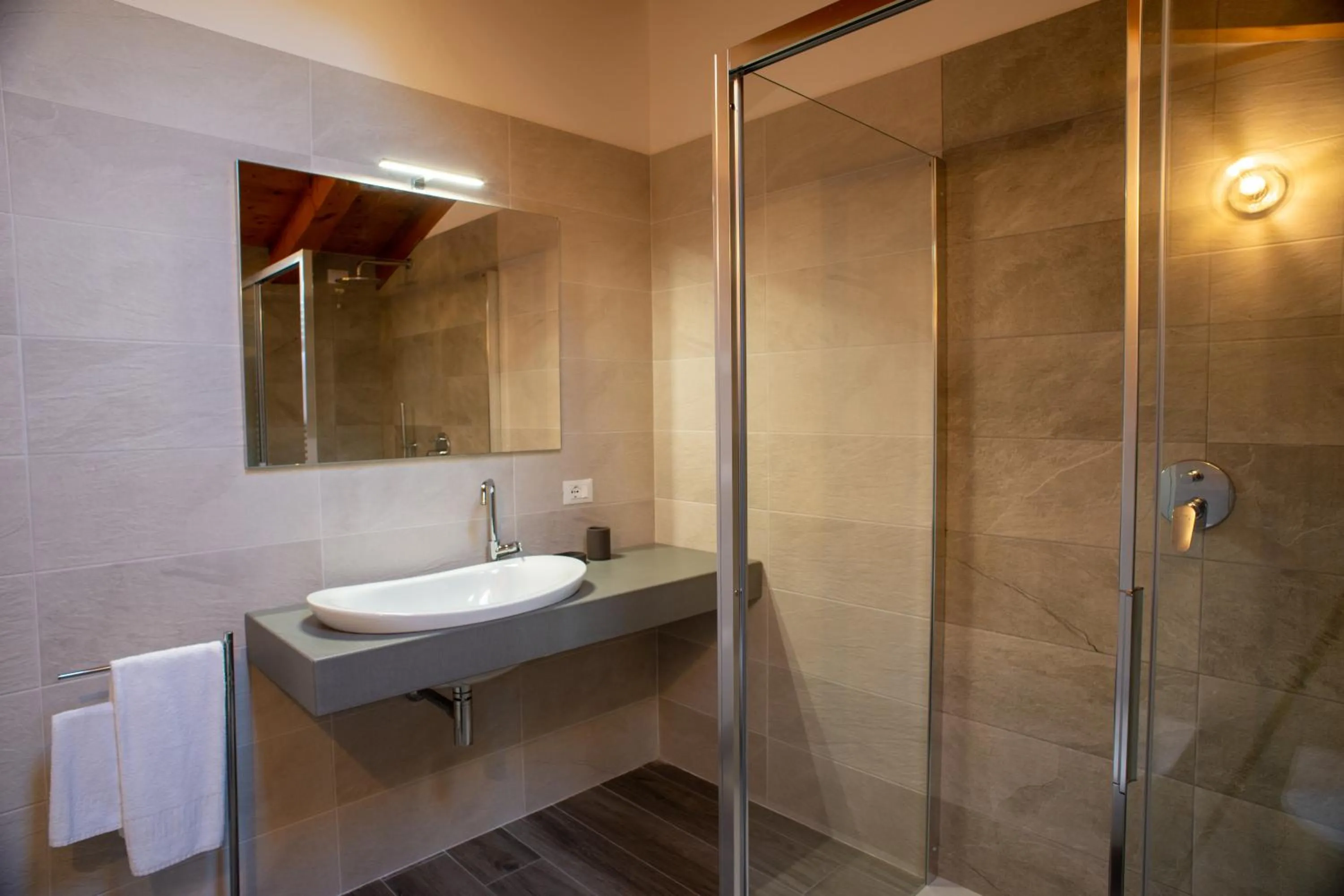 Shower in Relais La Dolce Vite