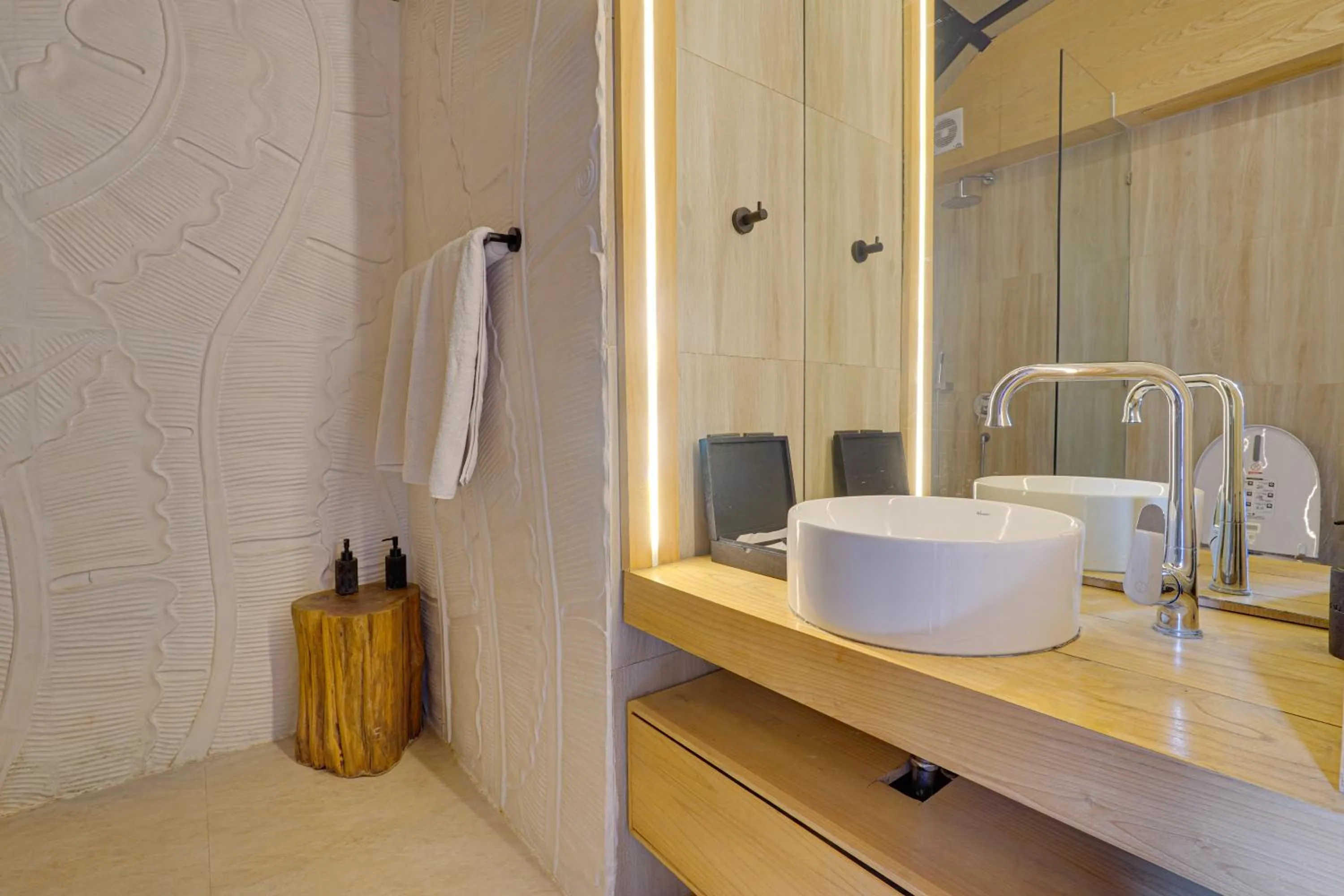 Bathroom in Airship Bali by Alex Villas