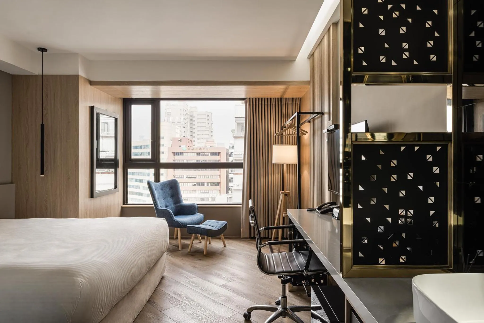 Photo of the whole room, Bed in HOTEL LEISURE Kaohsiung