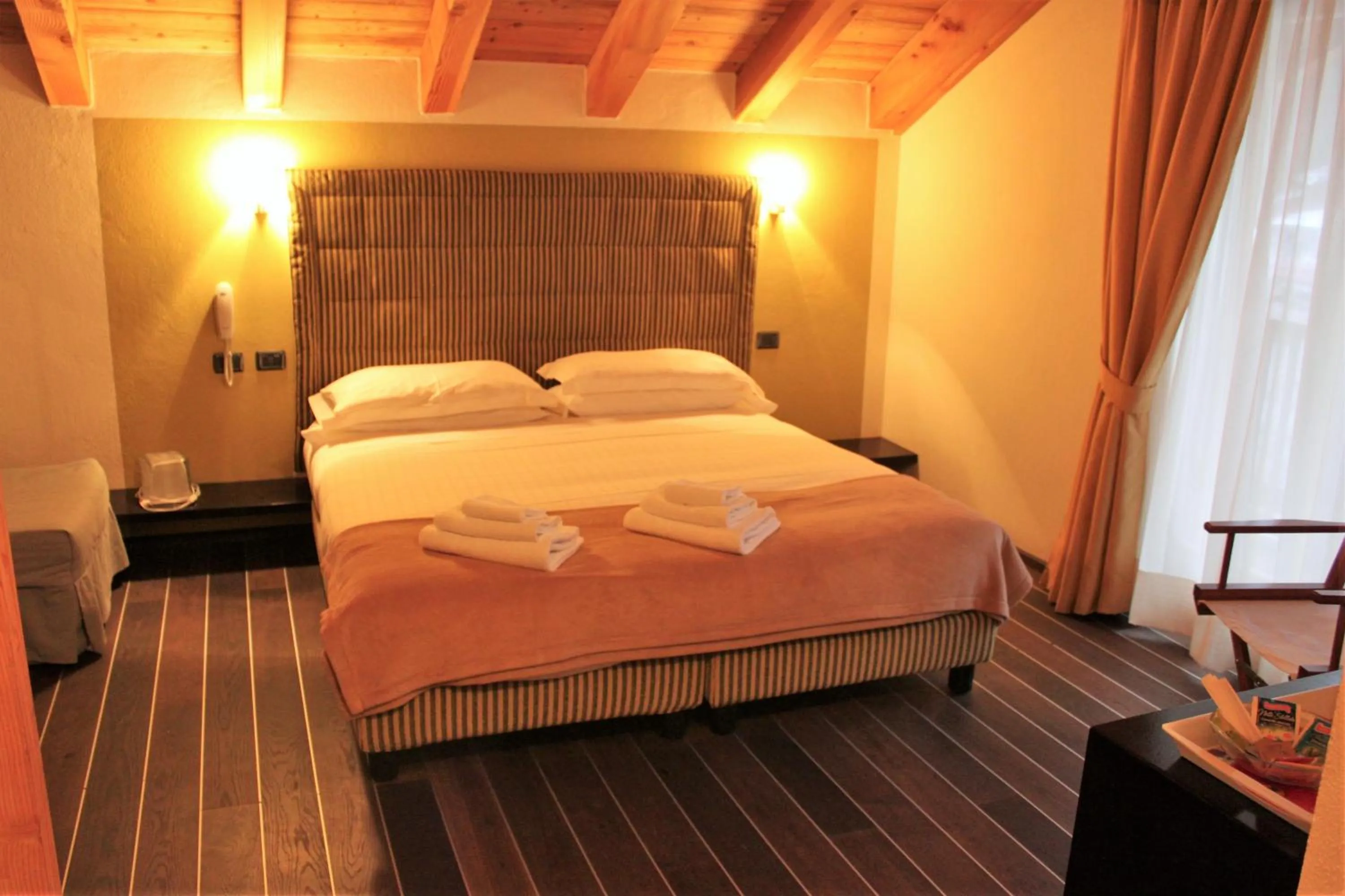 Photo of the whole room, Bed in Hotel Nordend