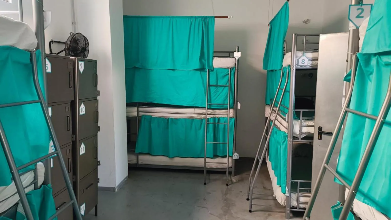 Mixed Dormitory Room - single occupancy in Medano Nest Hostel