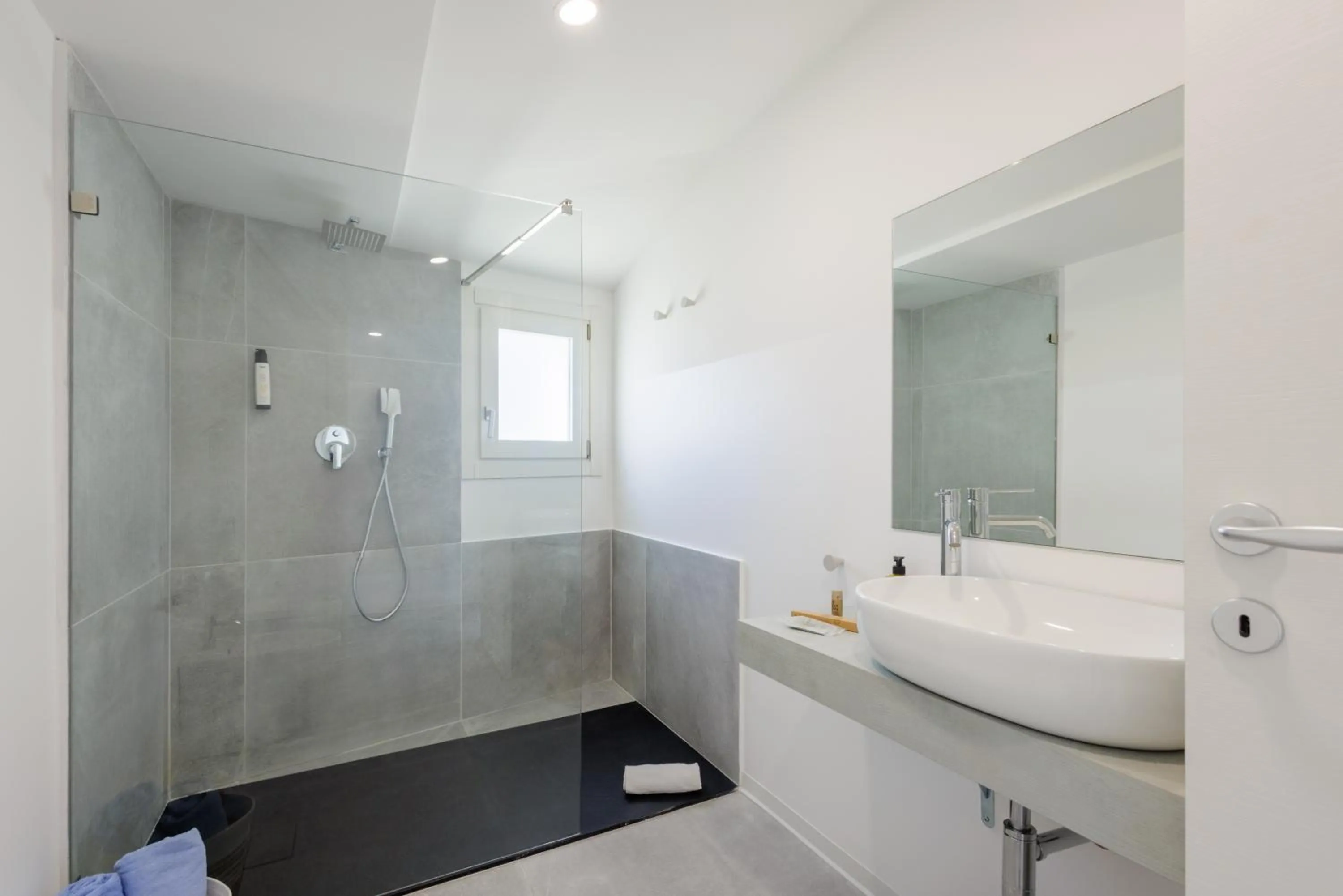 Shower in Baia del Sole Resort